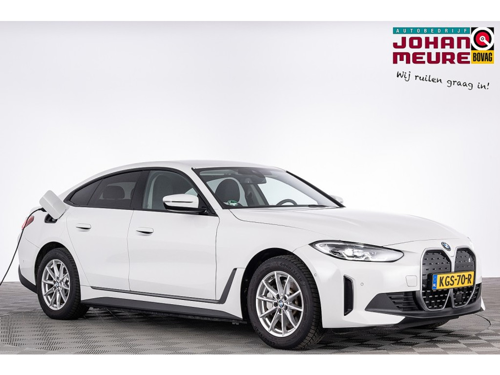 BMW i4 eDrive40 84 kWh *SOH 96%* Half LEDER | Full LED