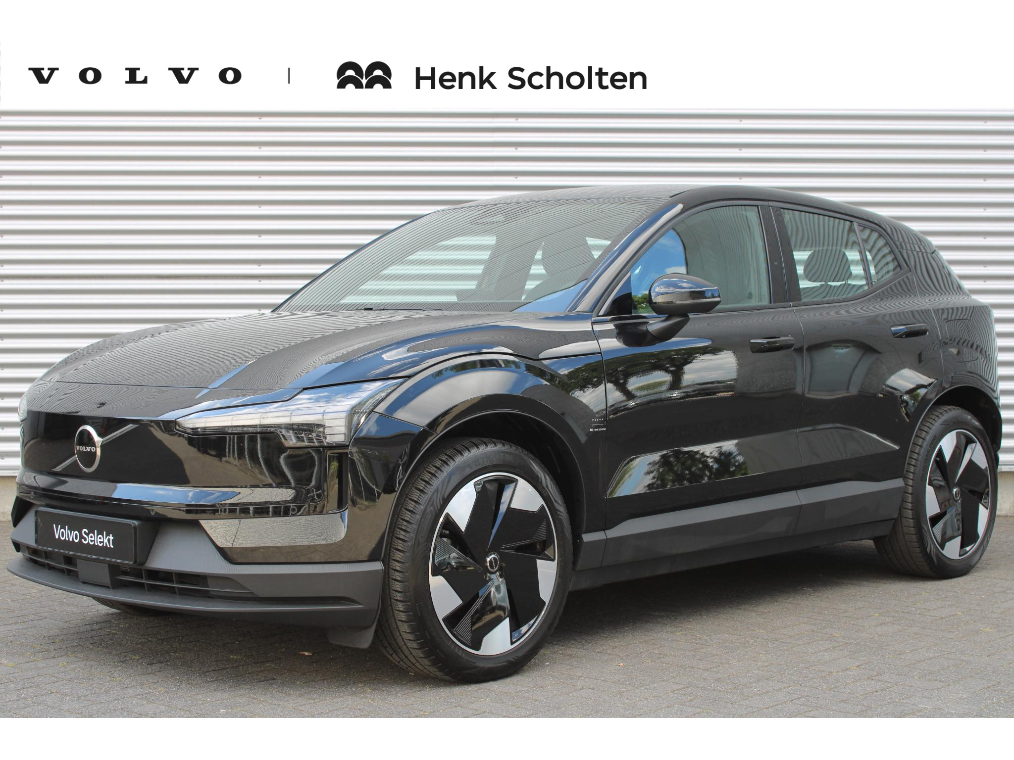 Volvo EX30 Single Motor Extended Range Plus 69 kWh |