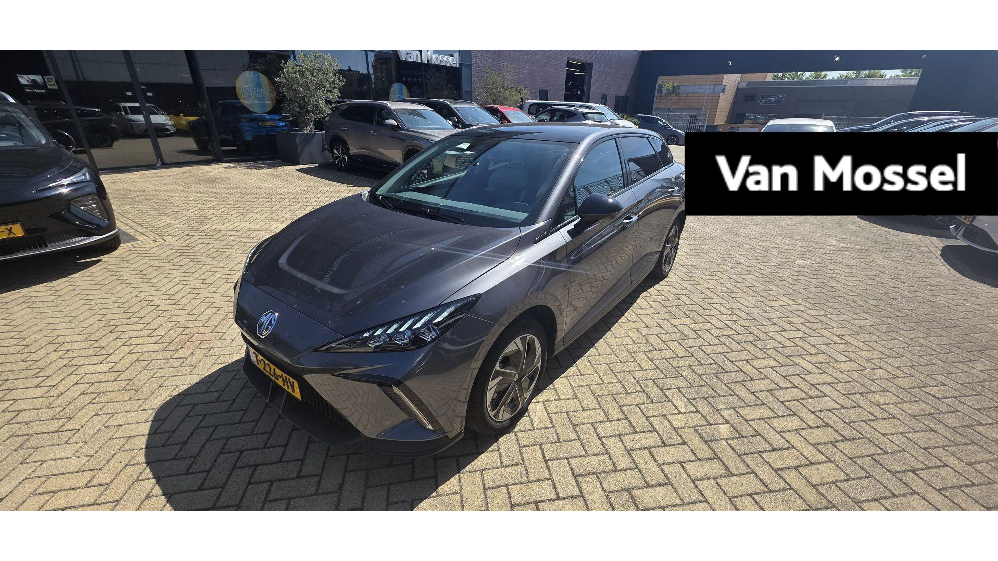 MG MG4 EV Electric Luxury Long Range 64 kWh