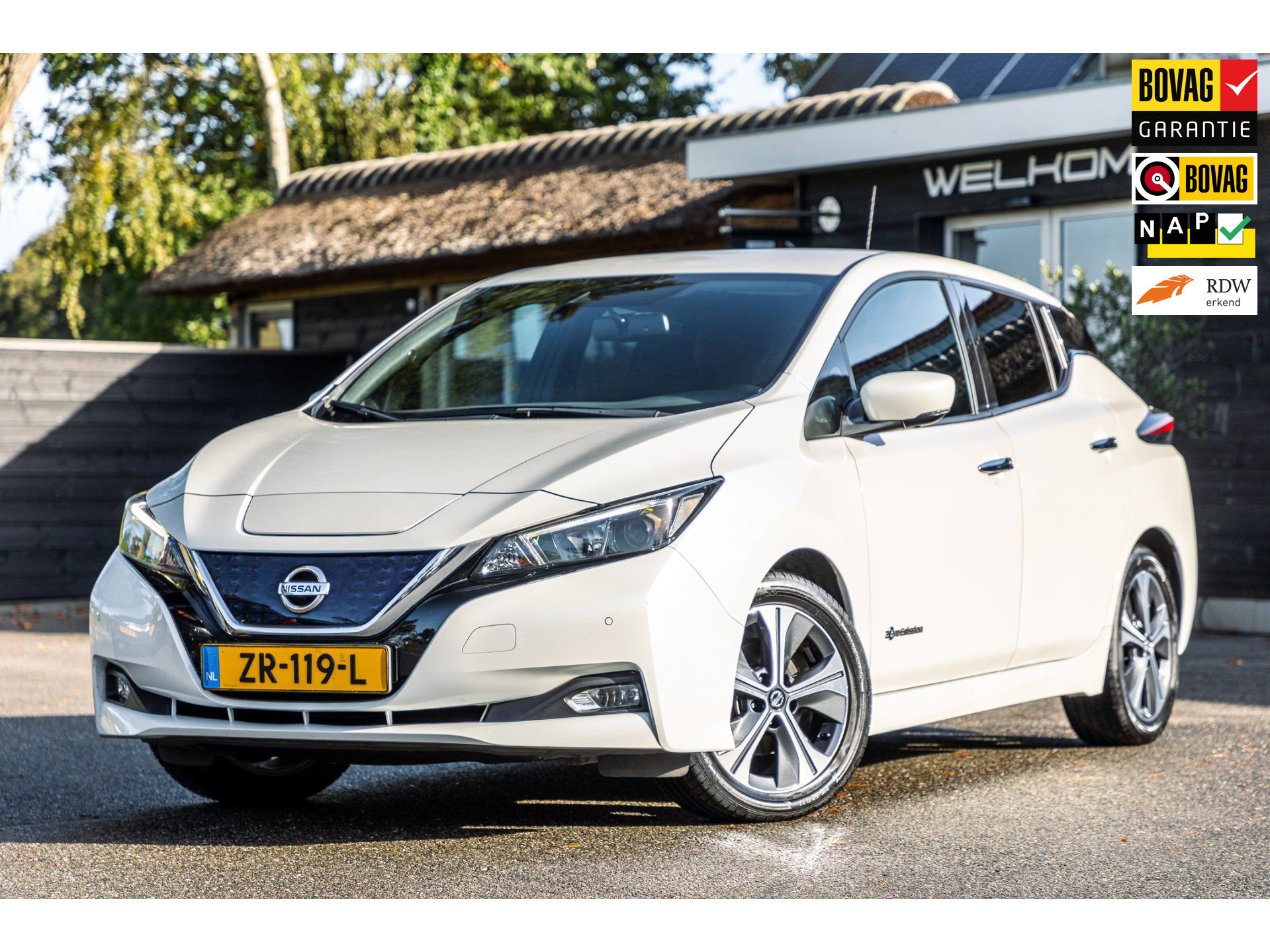 Nissan Leaf N-Connecta 40 kWh I 87% SOH I Dealeronderhouden I camera I