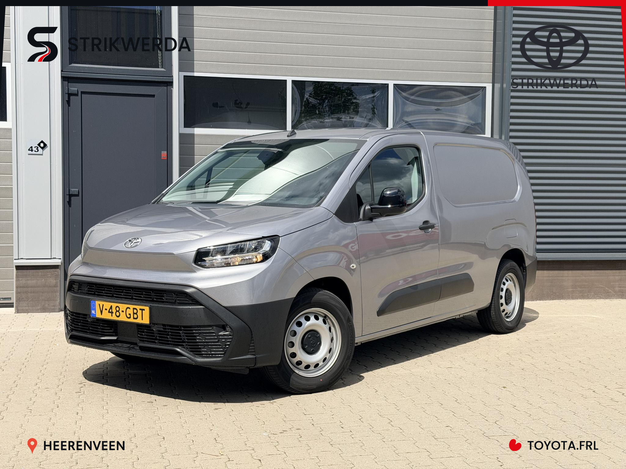 Toyota ProAce CITY Long Electric Navigator met stoel 50kWh L2