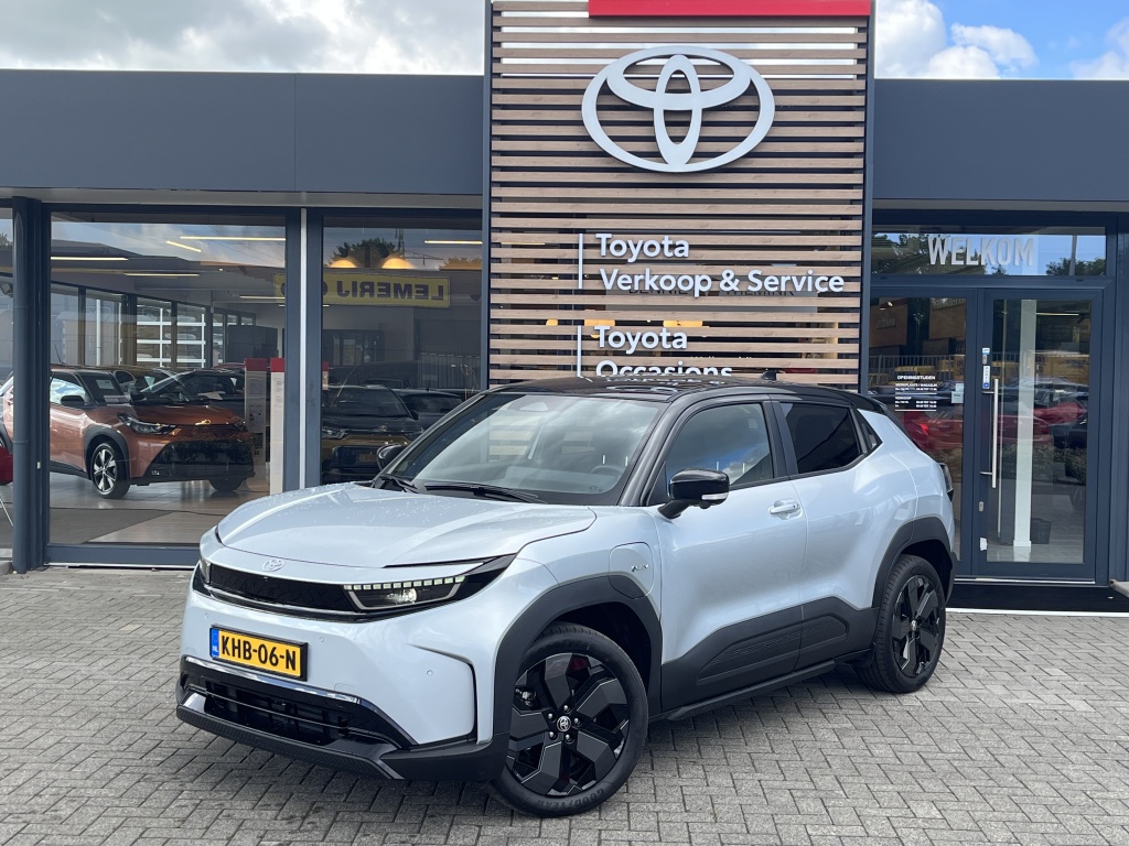 Toyota Urban Cruiser Executive 61 kWh
