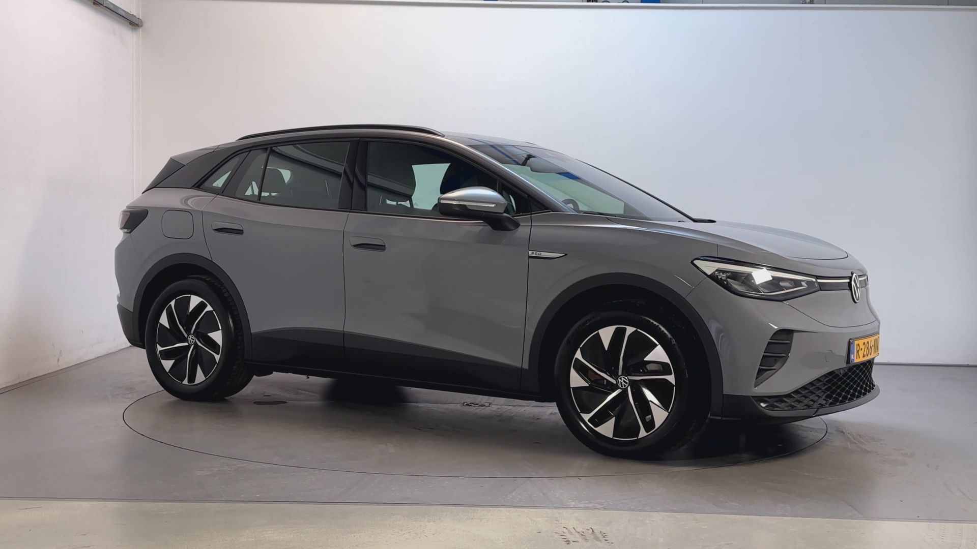 Volkswagen ID.4 Pro 77 kWh SoH 96,75% Parkeersensoren Stoelverwarming Sfeerverlichting