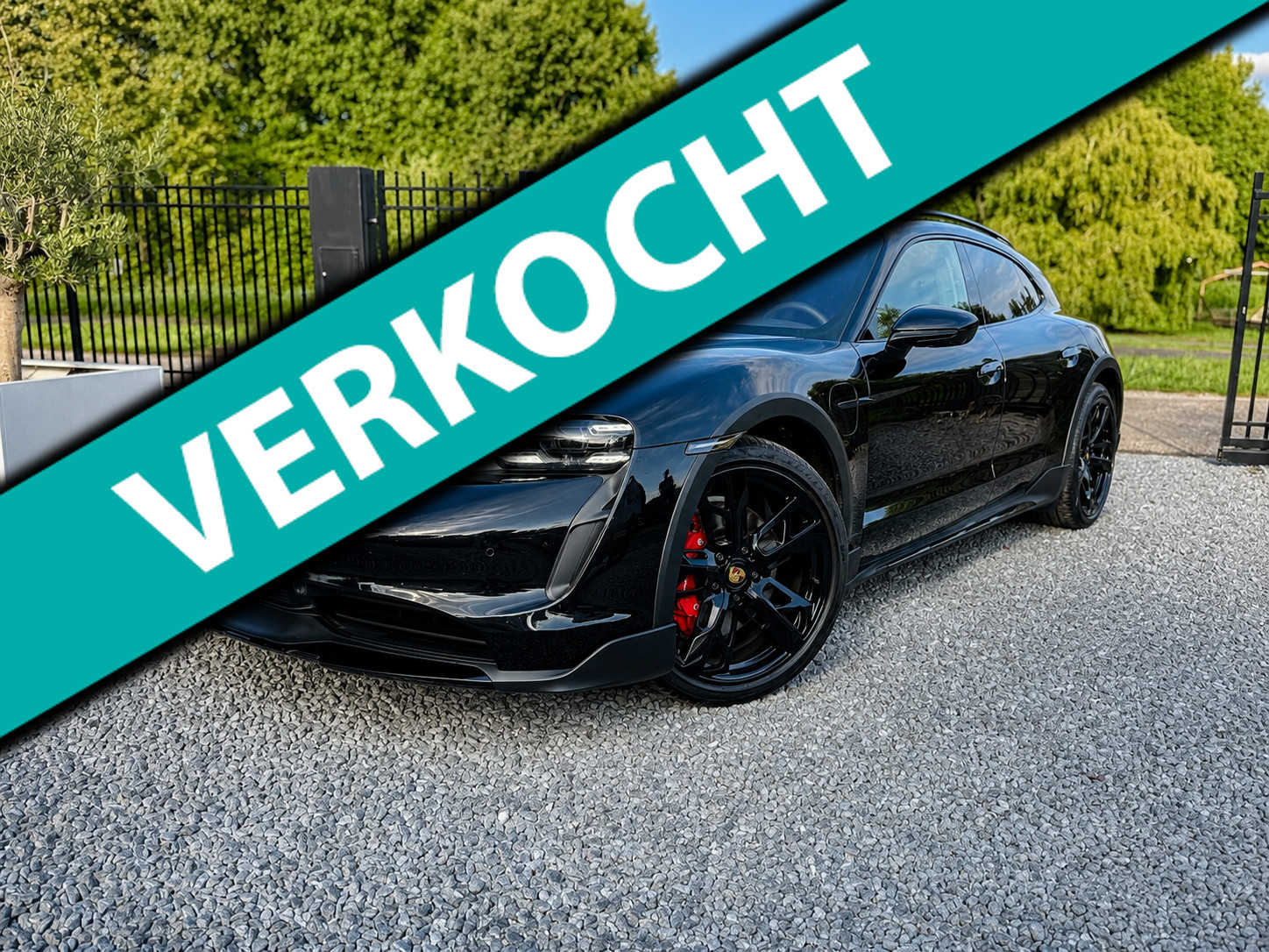 Porsche Taycan Cross Turismo 4S 93 kWh / BTW/ Panoramadak / Dealer onderhouden/