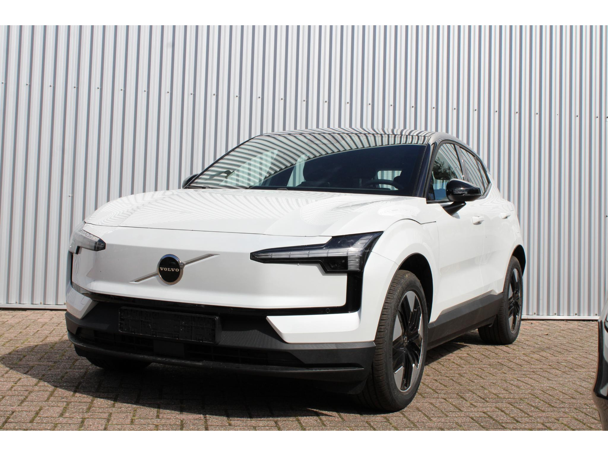 Volvo EX30 Single Motor Plus 51 kWh|