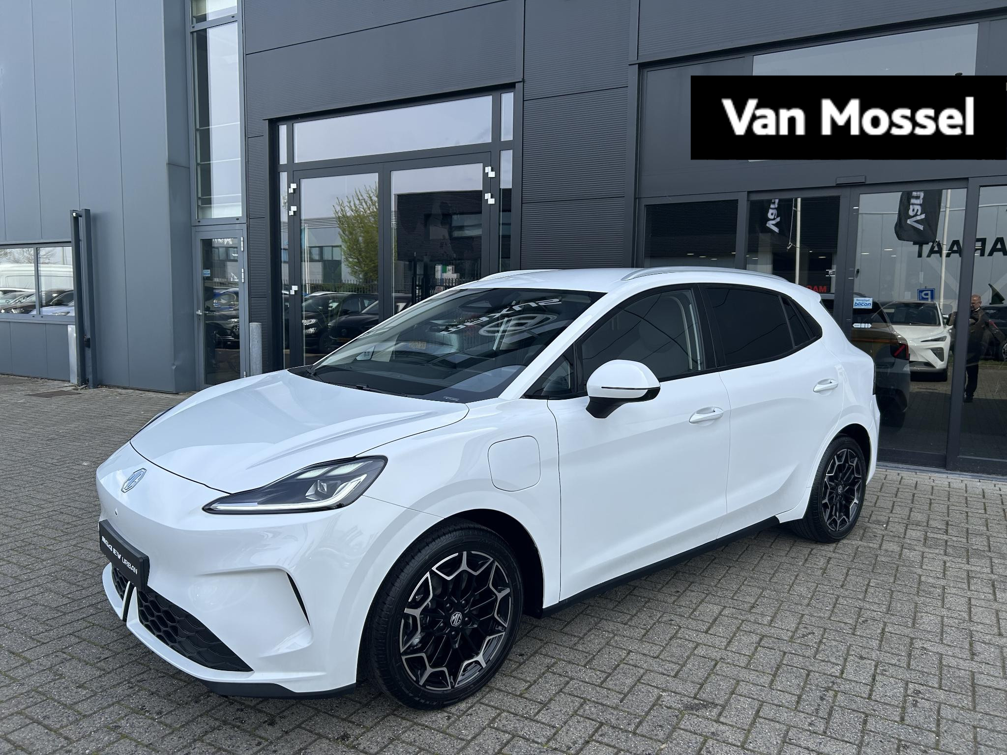 MG MG4 EV Urban Premium 54 kWh