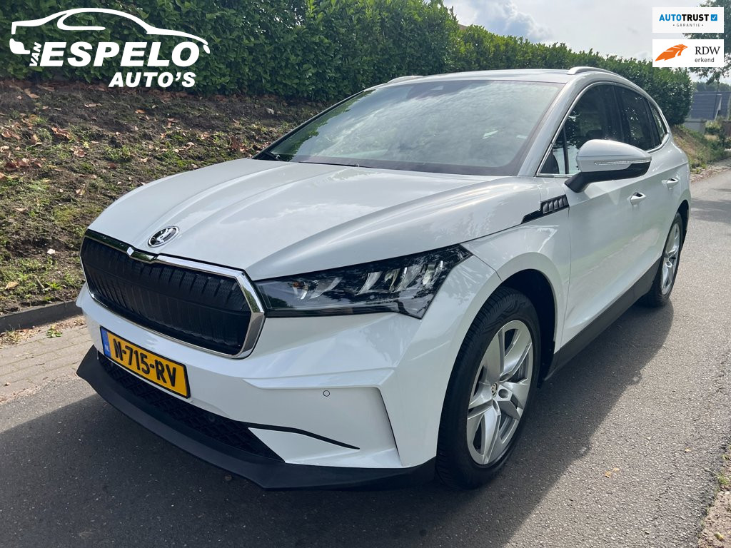 Škoda Enyaq iV 60 - onderhoudshistorie en oa: TREKHAAK, Camera, Navi, Pdc, leder/stof, Cruise, Keyless Led, Apple/android, Lm 19"