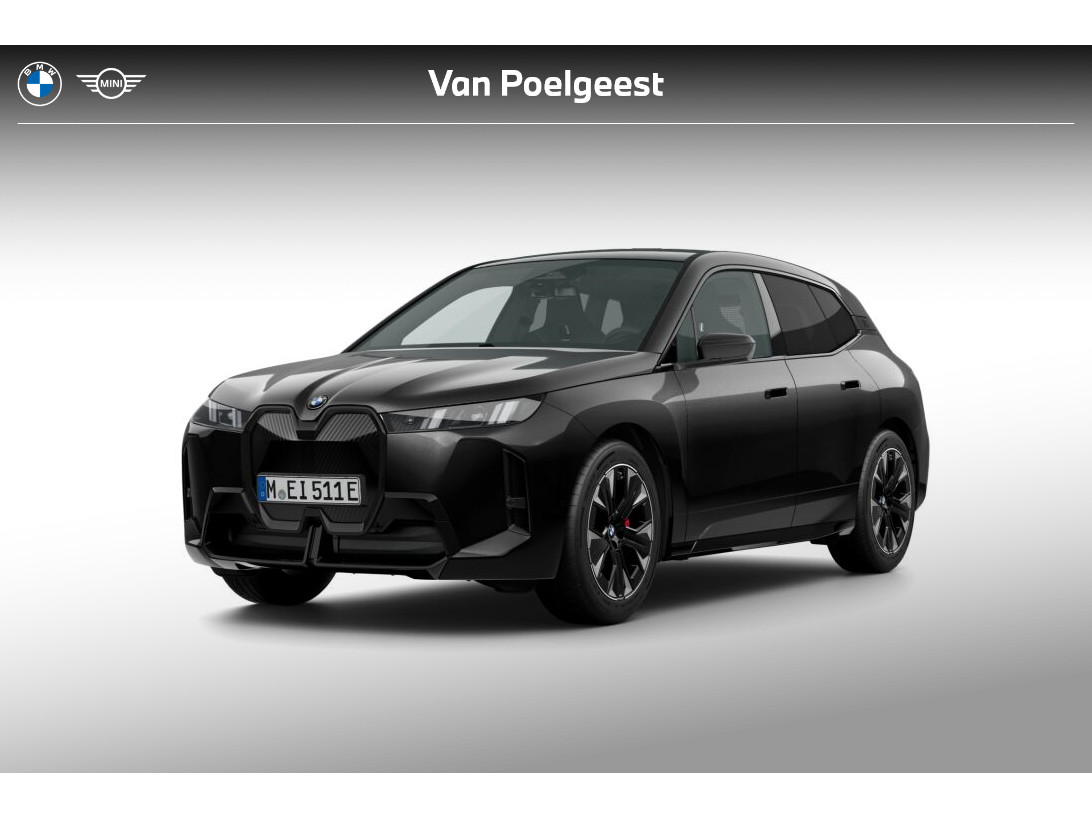 BMW iX xDrive45 101 kWh
