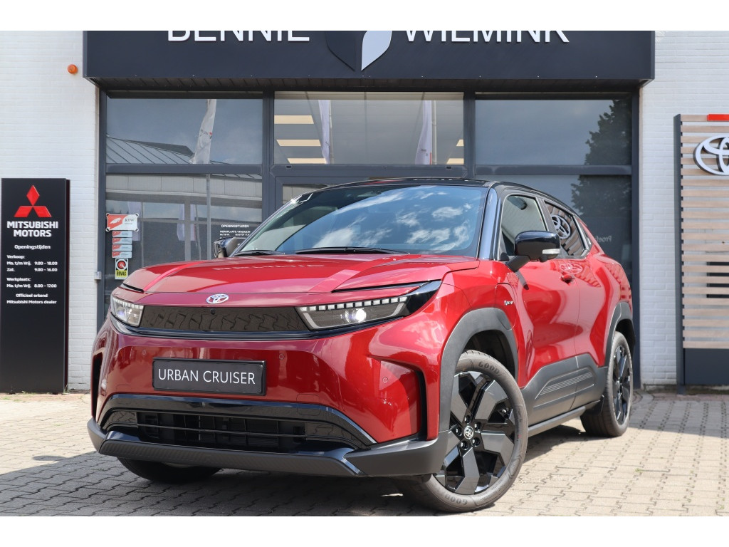 Toyota Urban Cruiser Executive 61 kWh | Panoramdak | 360 Camera | Stuur/Stoel Verwarming |