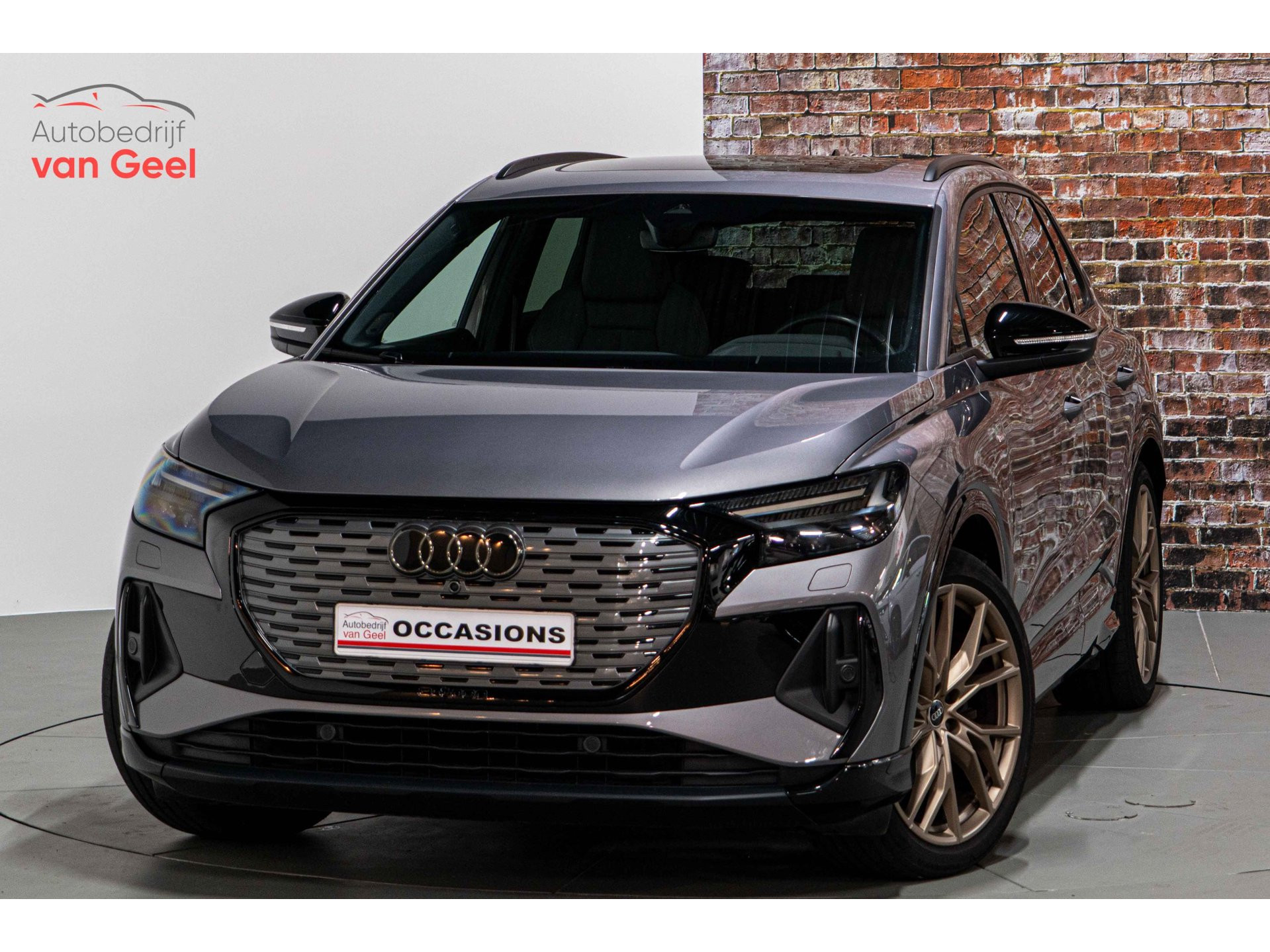 Audi Q4 e-tron 35 Launch edition S Competition 55 kWh | Panoramadak | Adaptive Cruise Control | LM