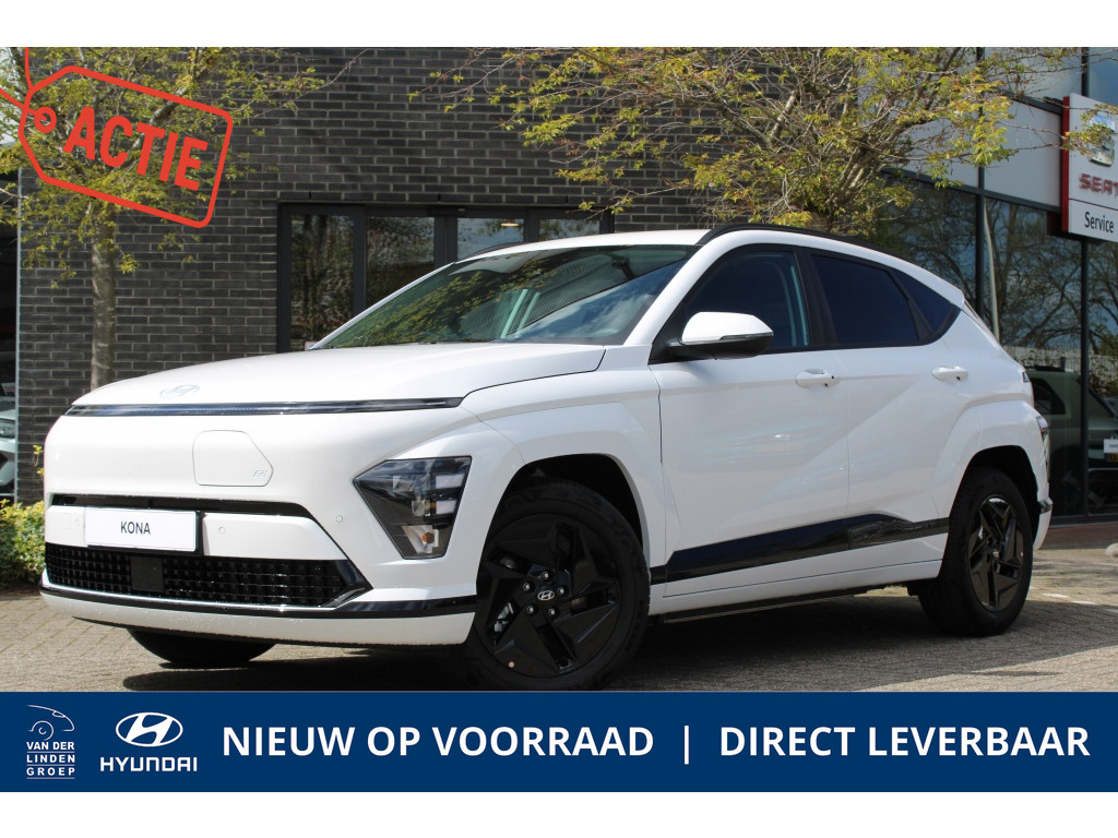 Hyundai Kona Electric Pure Edition 64.8 kWh & Verwarm. Stuur en Voorstoelen *€ 1.000,- Voorraad Actie!