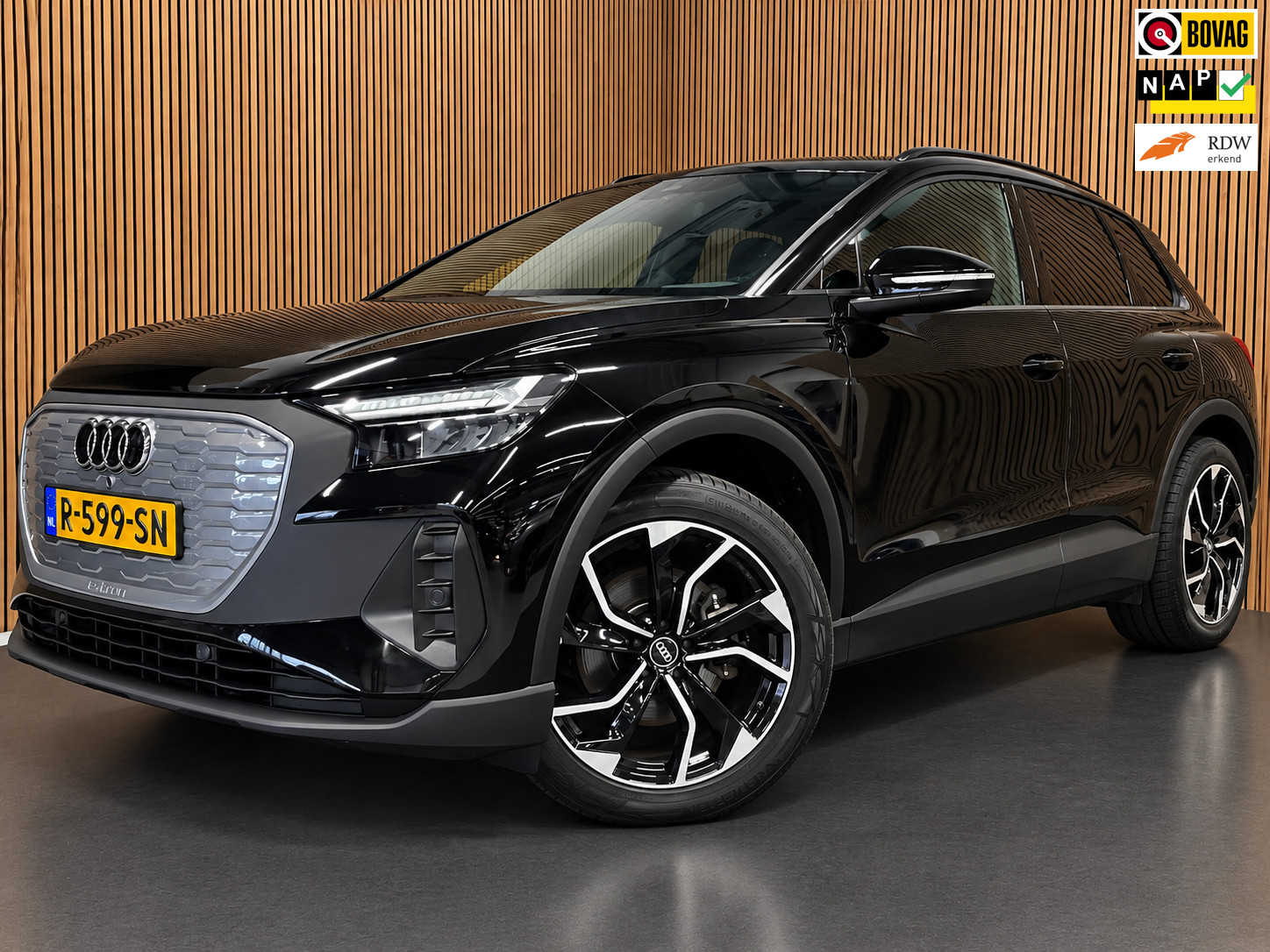 Audi Q4 e-tron 40 S-Line Competition 77 kWh|93%SOH|BLACK|ACC|APPLE CARPLAY|CAMERA|STOELVERWARMING|NAP|NL AUTO|INCL.BTW|1e EIG.|