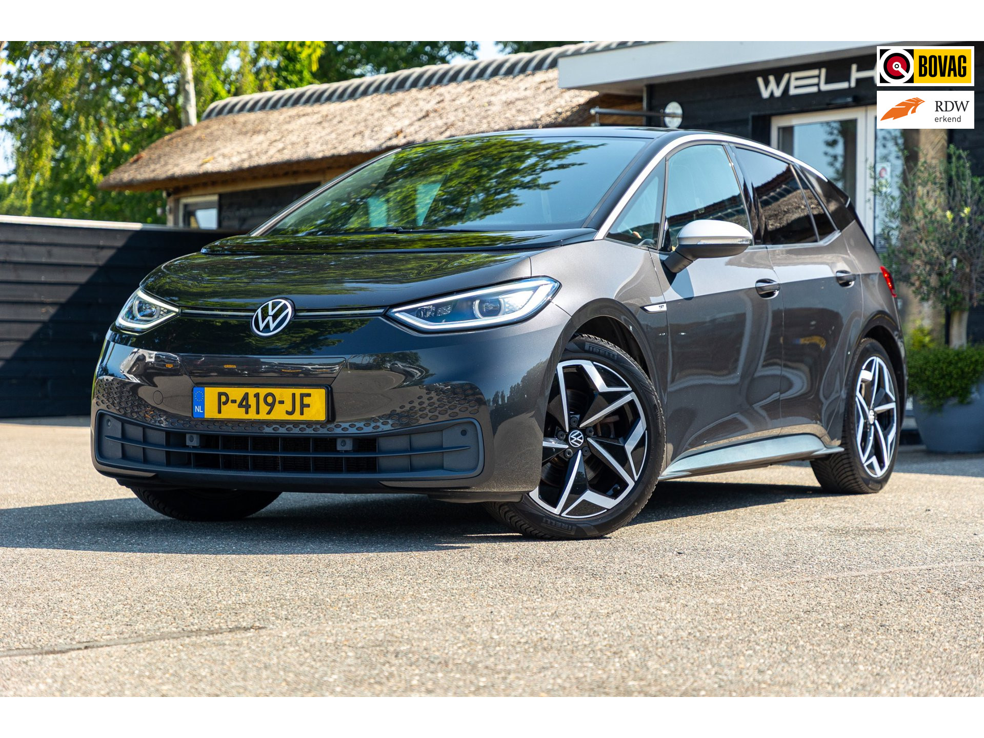 Volkswagen ID.3 First Plus 58 kWh Soh 89% I Panoramadak I Trekhaak I Adaptive Cruise I Camera I Ergo Active I Zeer netjes