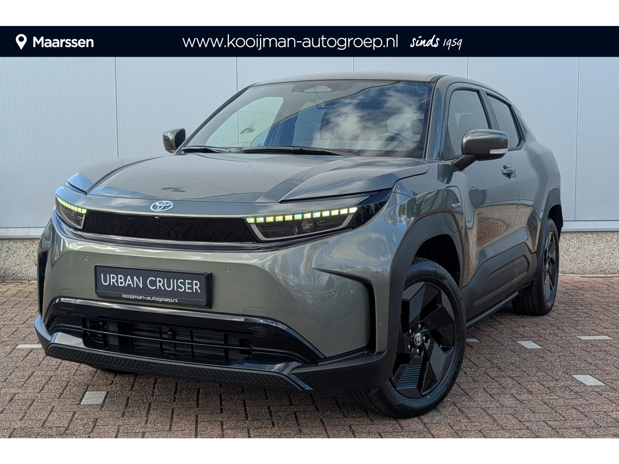 Toyota Urban Cruiser Dynamic 61 kWh