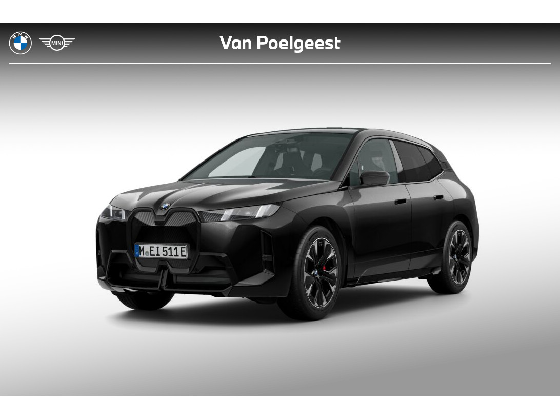 BMW iX xDrive45 101 kWh