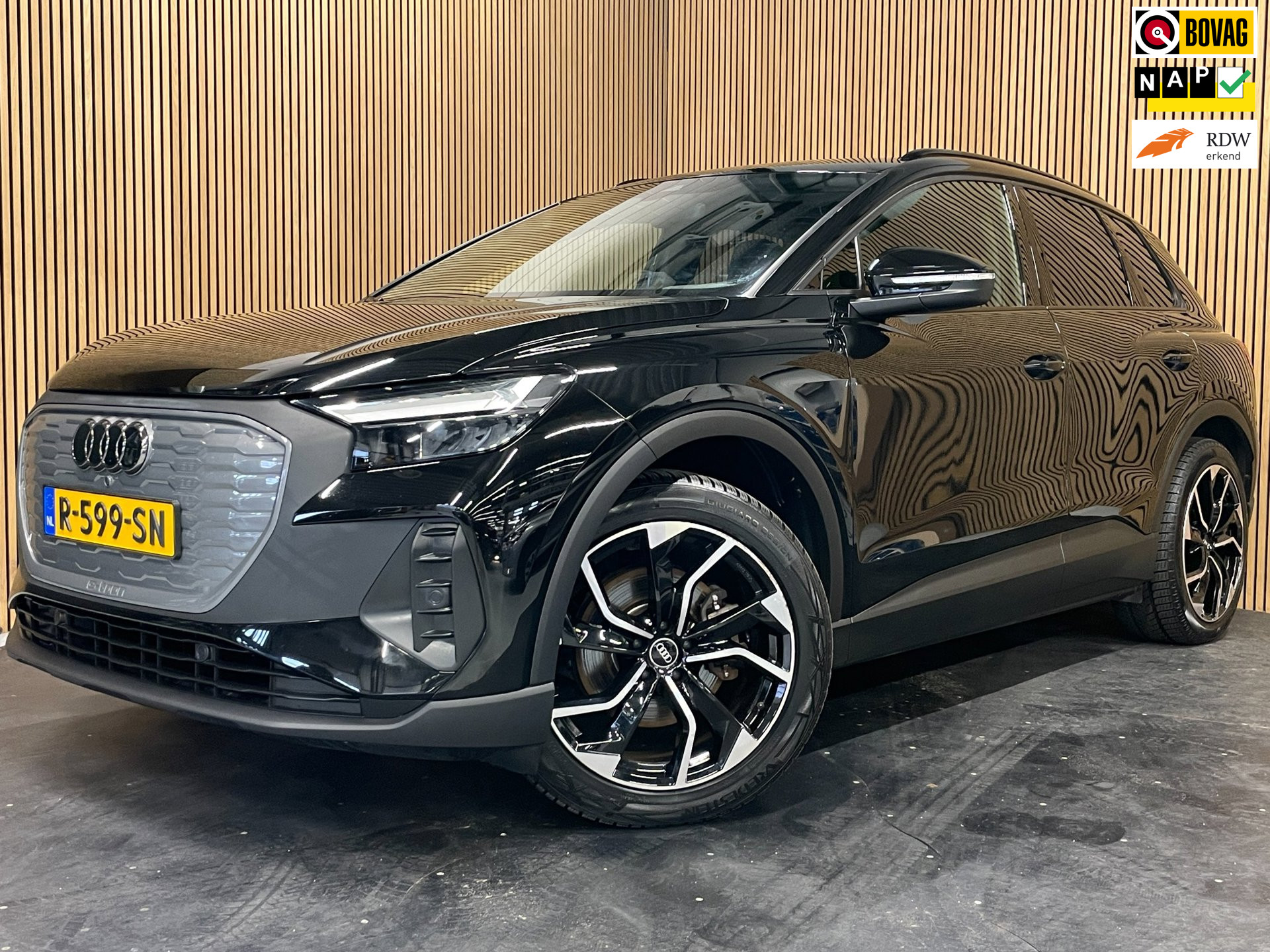 Audi Q4 e-tron 35|FULL BLACK EDITION|86% SOH|20''LMV|ACC|APPLE CARPLAY|STOELVERWARMING|NAVIGATIE|NL-AUTO|NAP|1e EIGENAAR|MARGE|