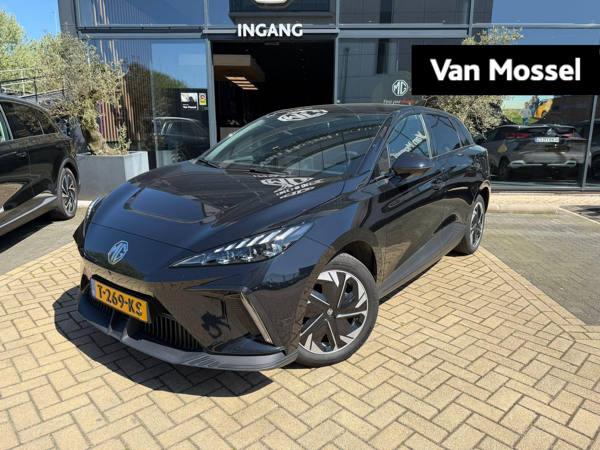 MG MG4 Luxury 64 kWh