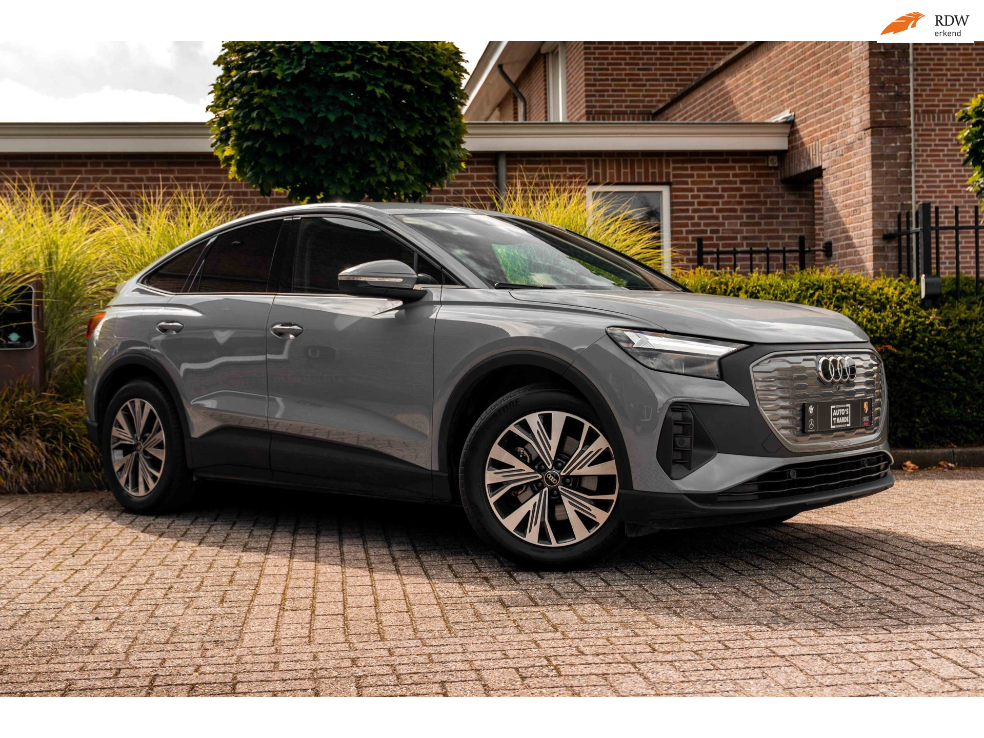 Audi Q4 Sportback e-tron 35 Advanced edition 55 kWh Sportstoelen Elek.Klep Stoelverwarming Ambiance Camera 19''