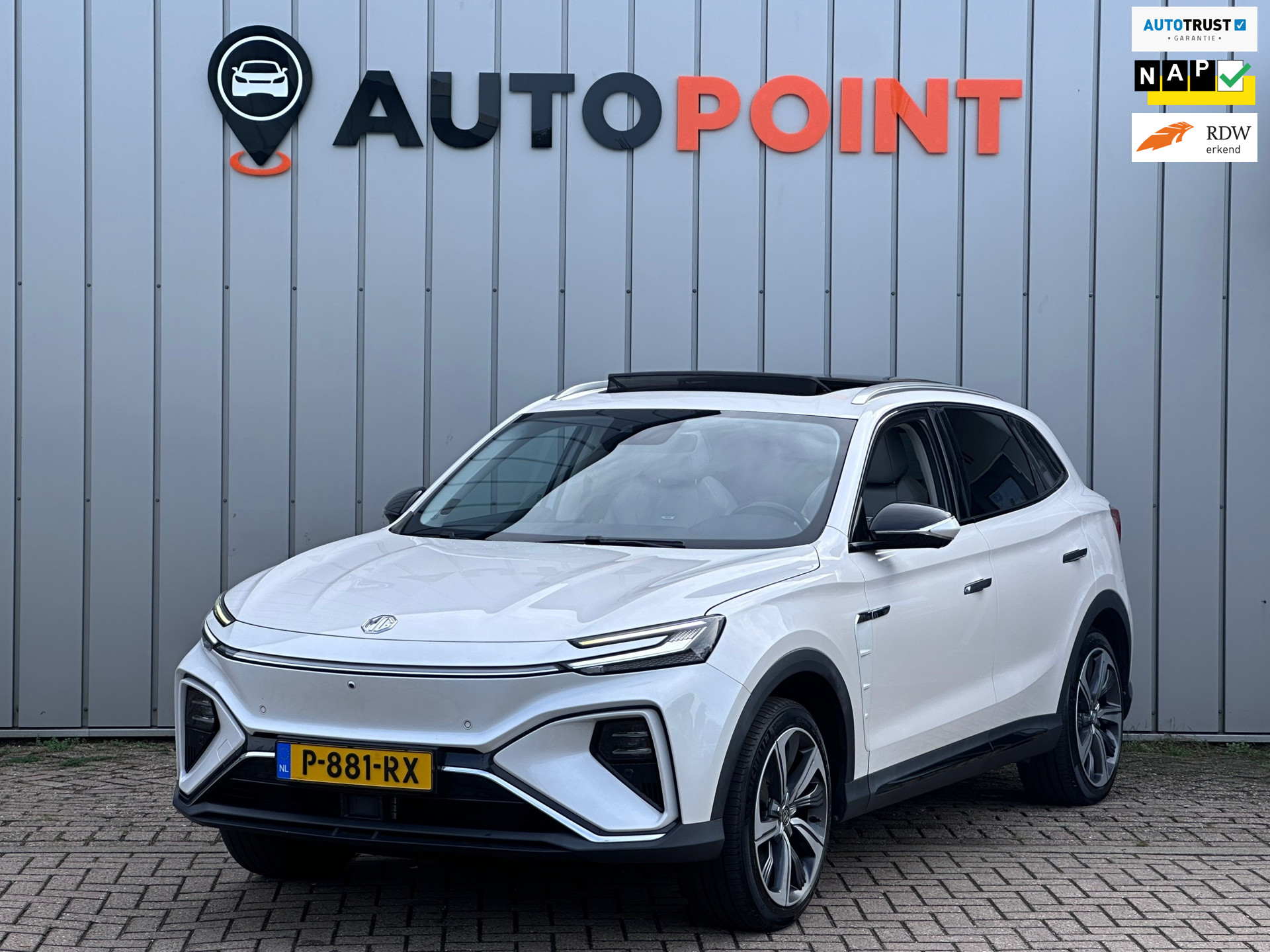 MG Marvel R Exclusive 70 kWh SOH 94.22% PANO BOSE TREKHAAK LEER CAMERA DEALER OND EERSTE EIG
