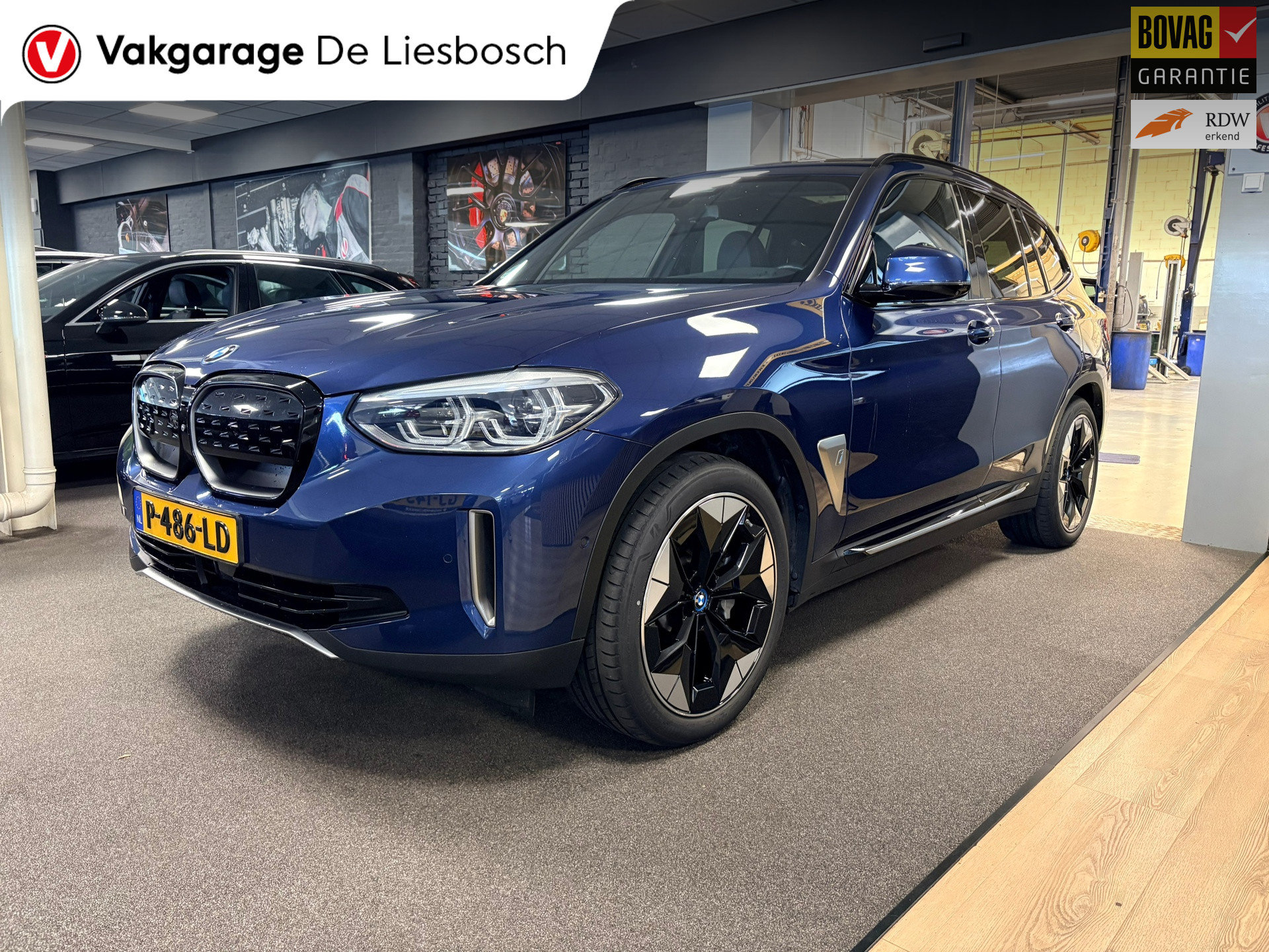 BMW iX3 High Executive 80 kWh / Panoramadak / trekhaak / leder / head-up