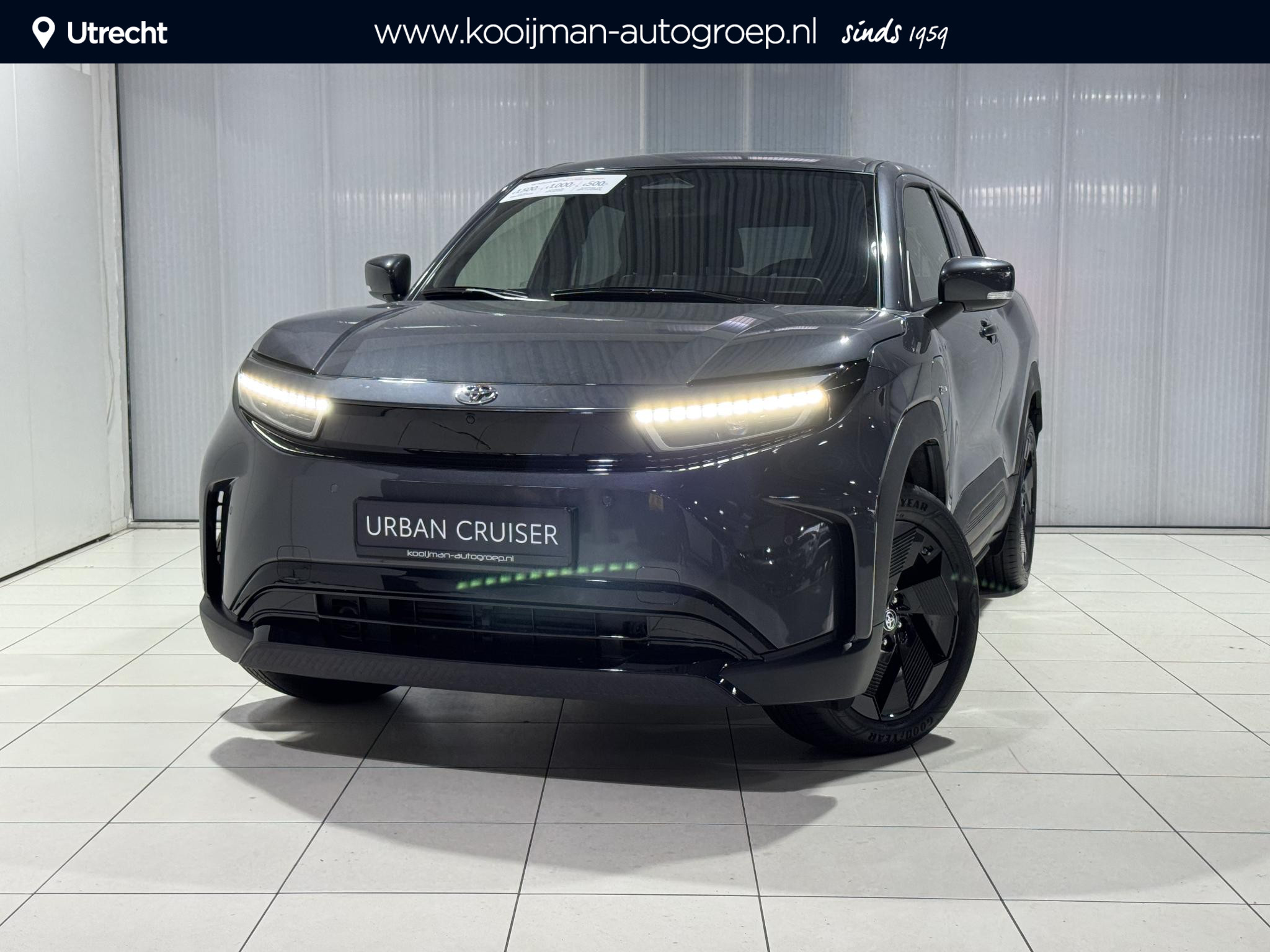 Toyota Urban Cruiser Dynamic 61 kWh