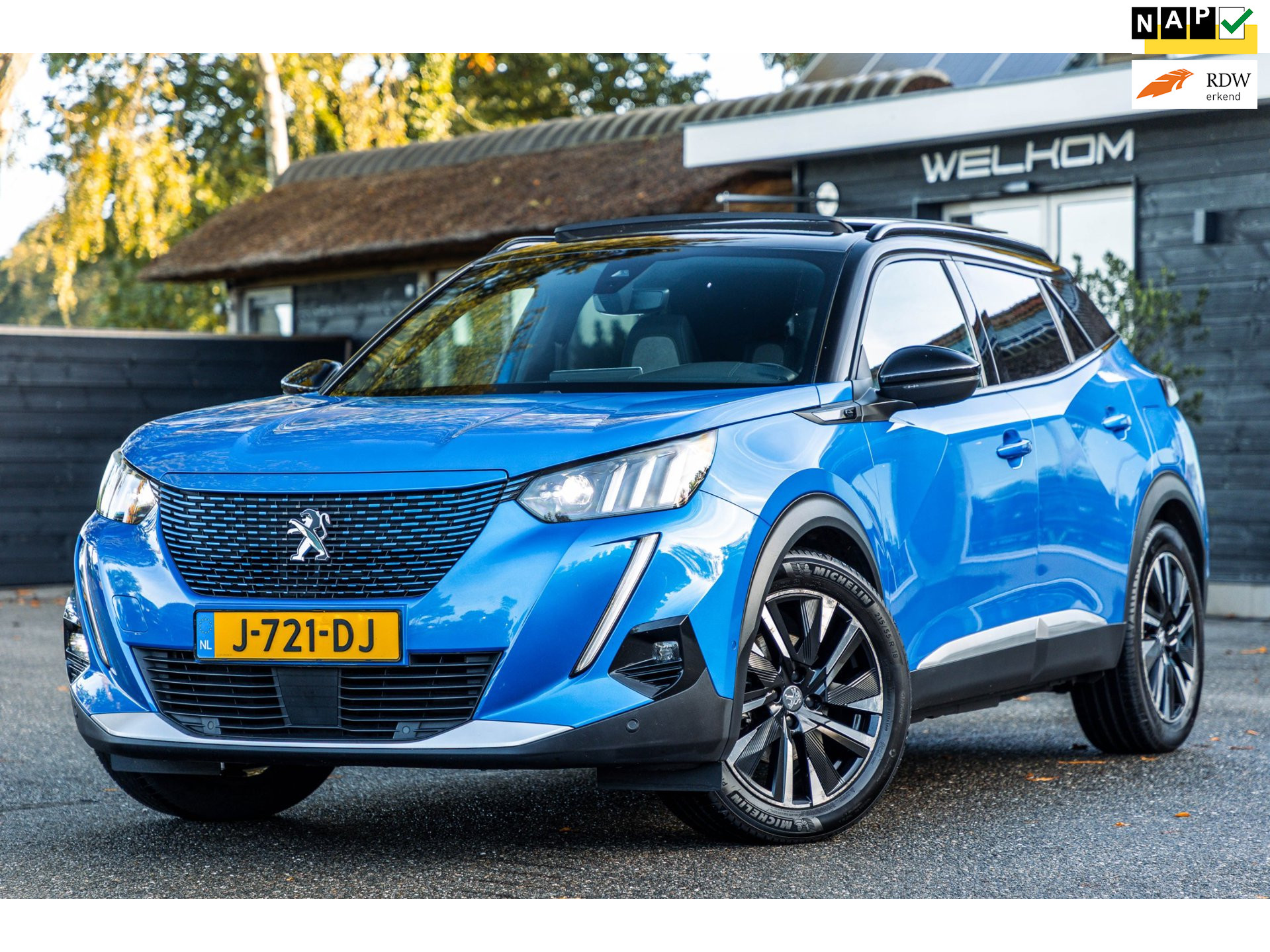 Peugeot e-2008 EV Allure 50 kWh I 85% SOH I Pano I Carplay I super netjes I Geurvrij I