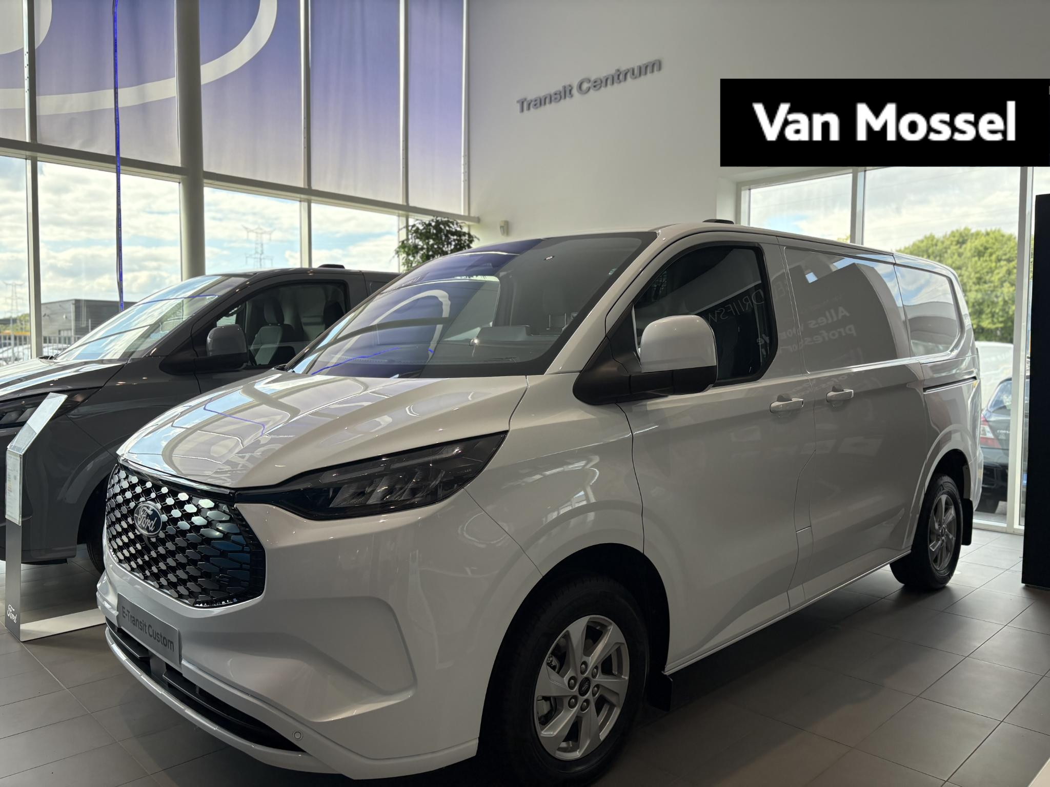 Ford E-Transit Custom Limited