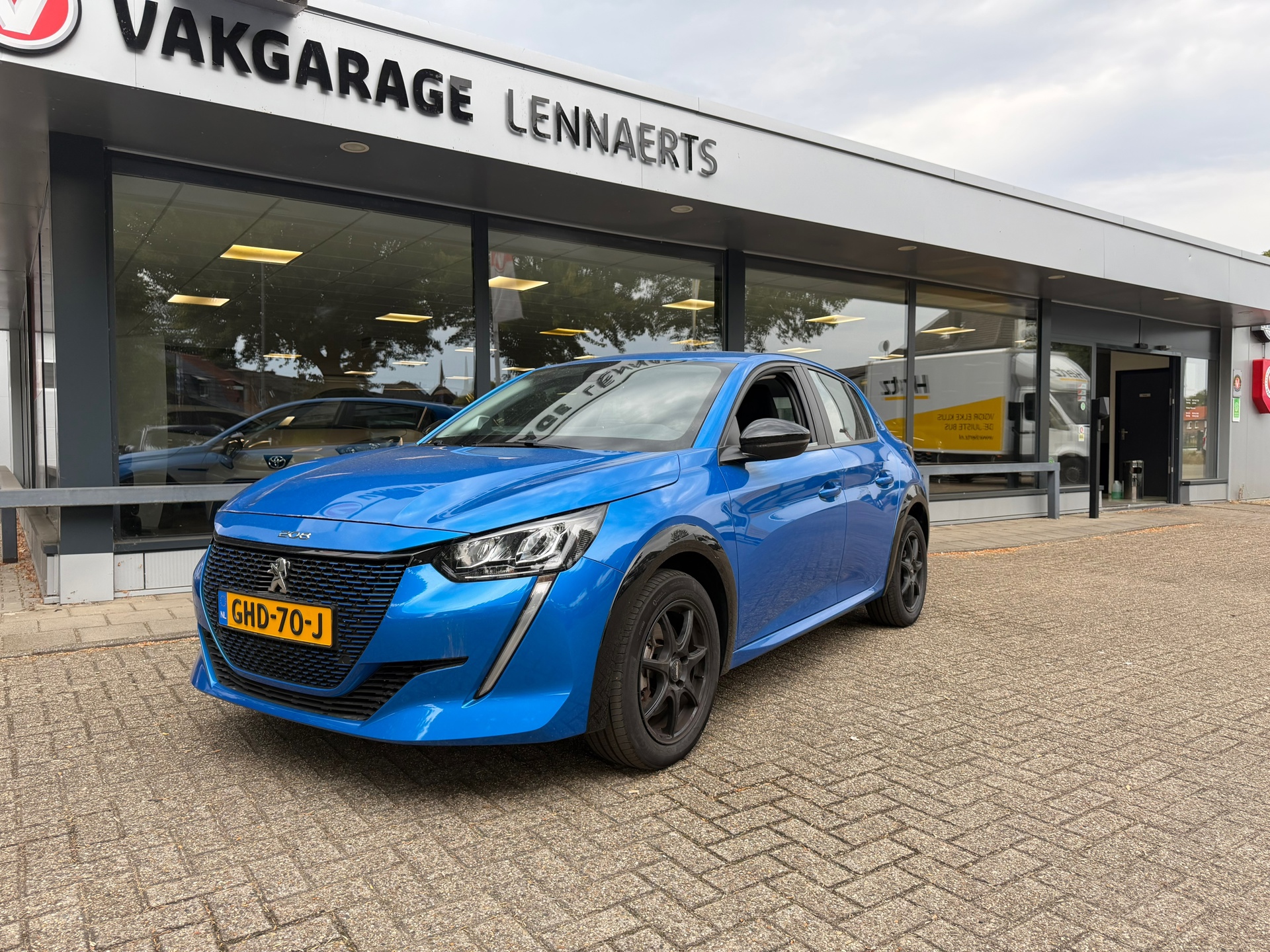 Peugeot e-208 EV Active Pack 50 kWh /136 pk, navi, carplay, auto ac, Rijklaarprijs / 12 mnd Bovag garantie