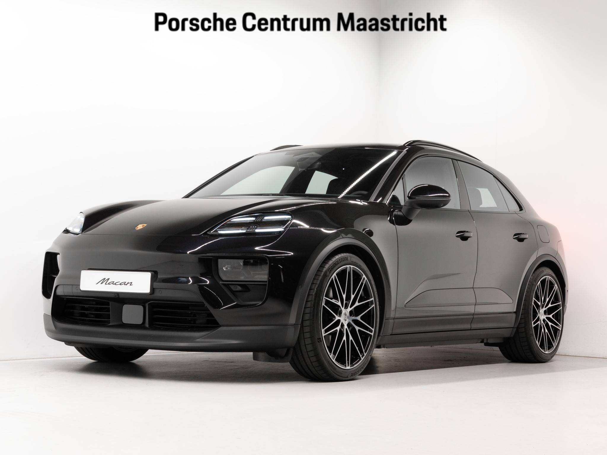 Porsche Macan 4
