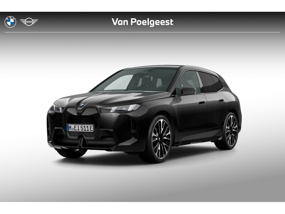 BMW iX xDrive45 101 kWh