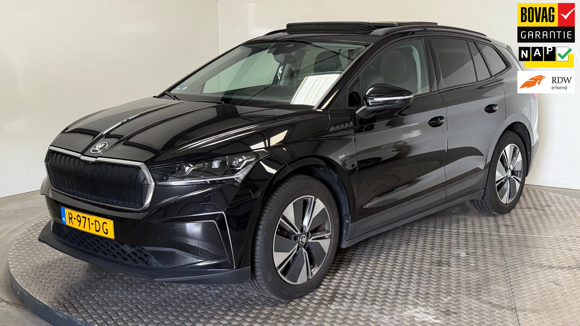 Škoda Enyaq iV 60 panoramadak leer led carplay android parkeersensoren trekhaak