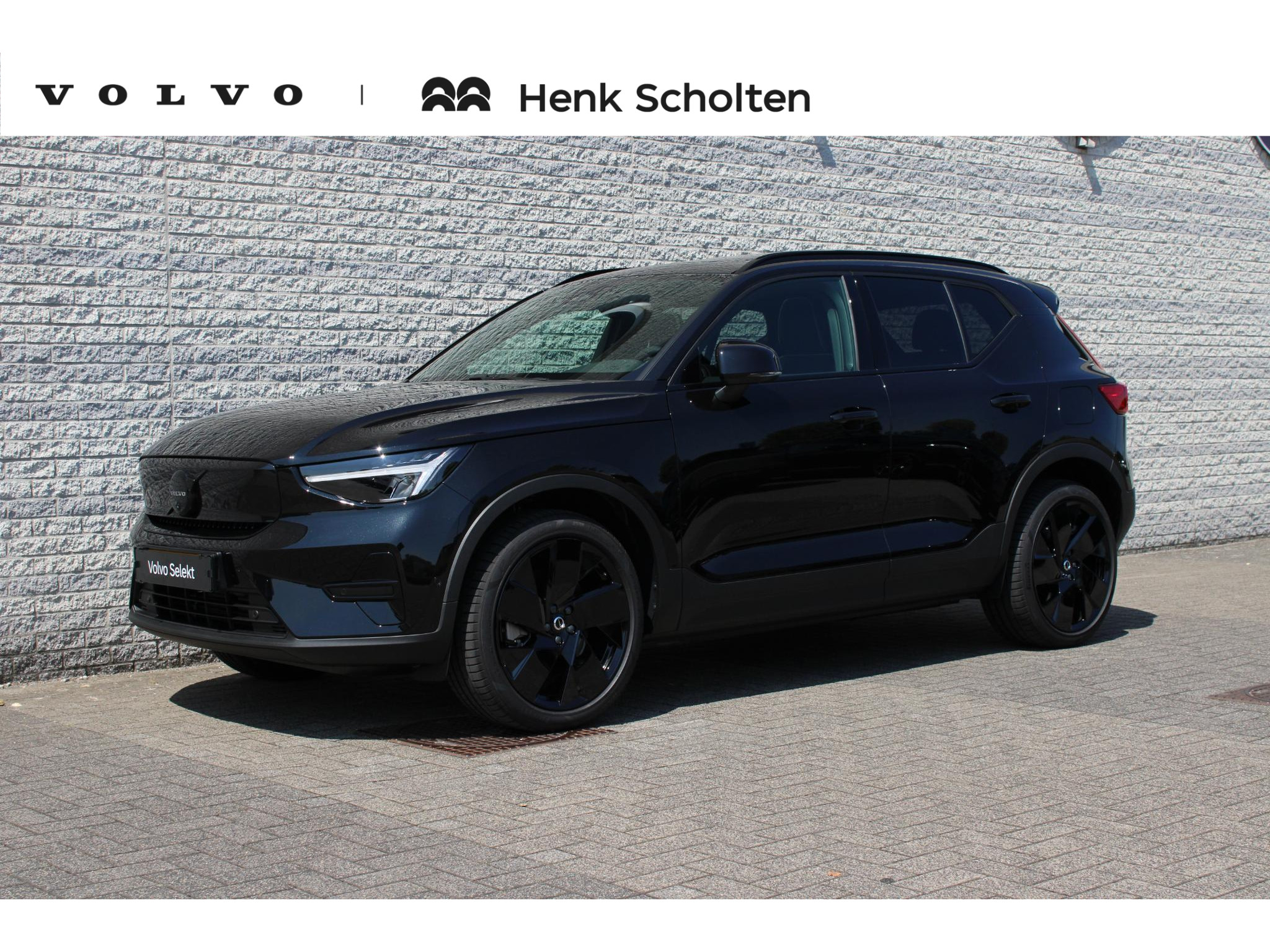 Volvo EX40 Twin Motor Plus Black Edition 82 kWh