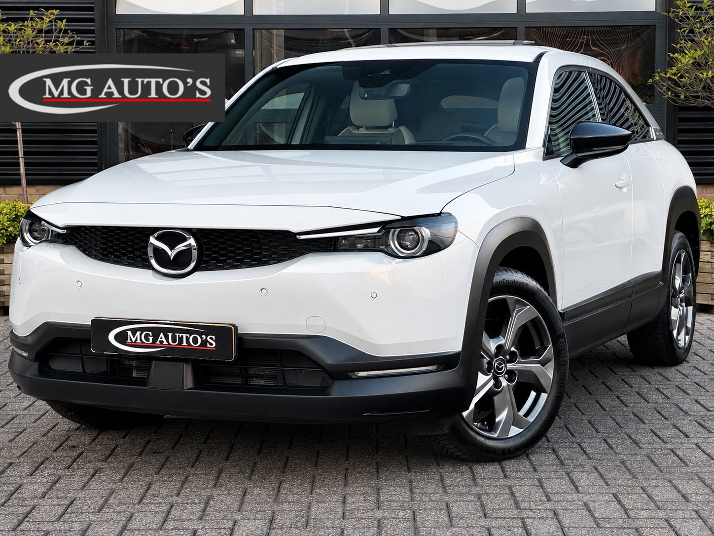 Mazda MX-30 E-SkyActiv 145 Luxury 36 kWh | Schuif/Kanteldak | Adaptive Cruise Control | Head-Up Display | Dodehoekdetectie|Keyless