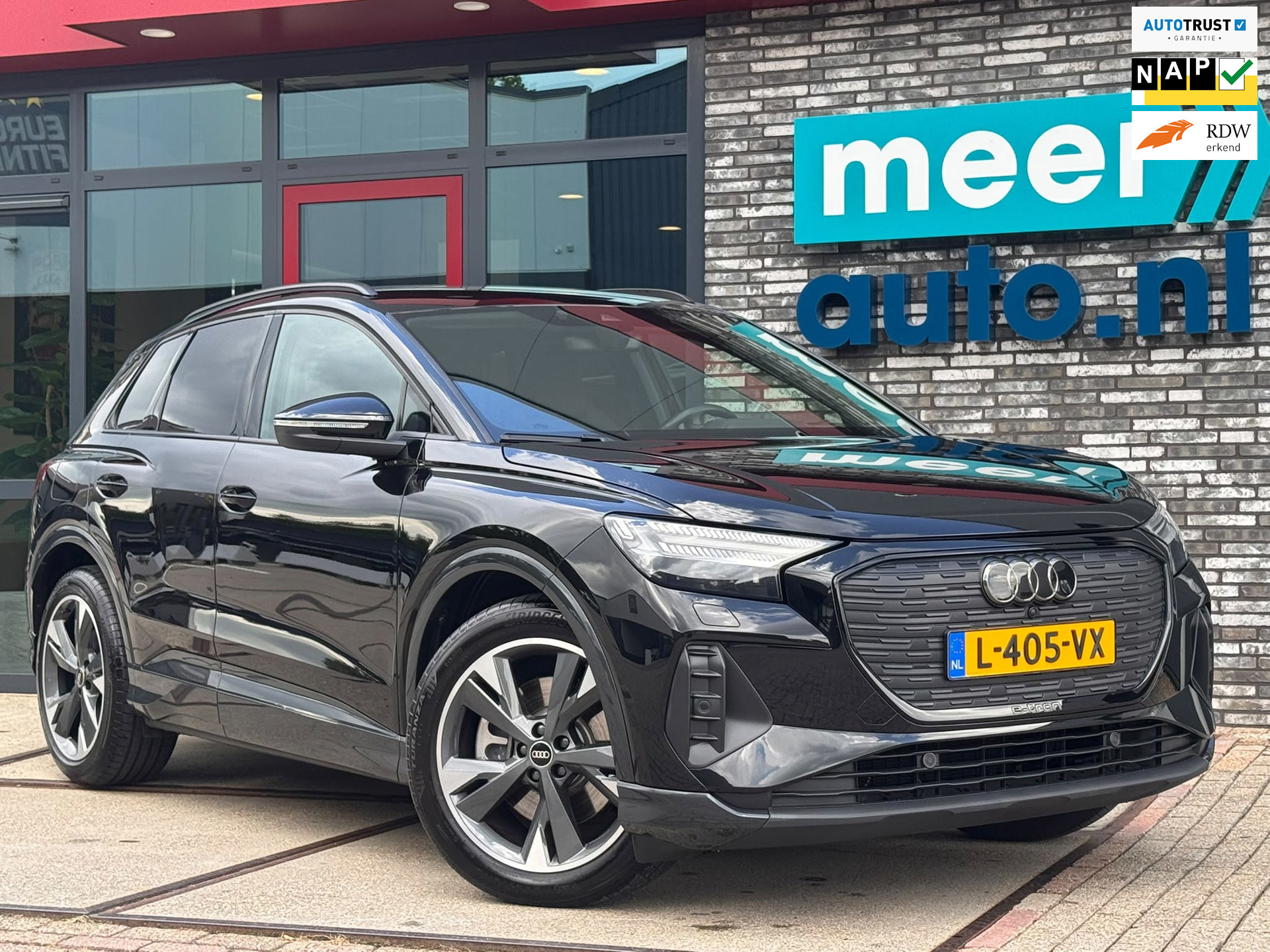 Audi Q4 e-tron 40 Launch Advanced 77 kWh l SOH 92,4 l TREKHAAK l WARMETPOMP l MATRIX l CARPLAY l ACC l S-LINE EXTERIEUR l ORG.NL l