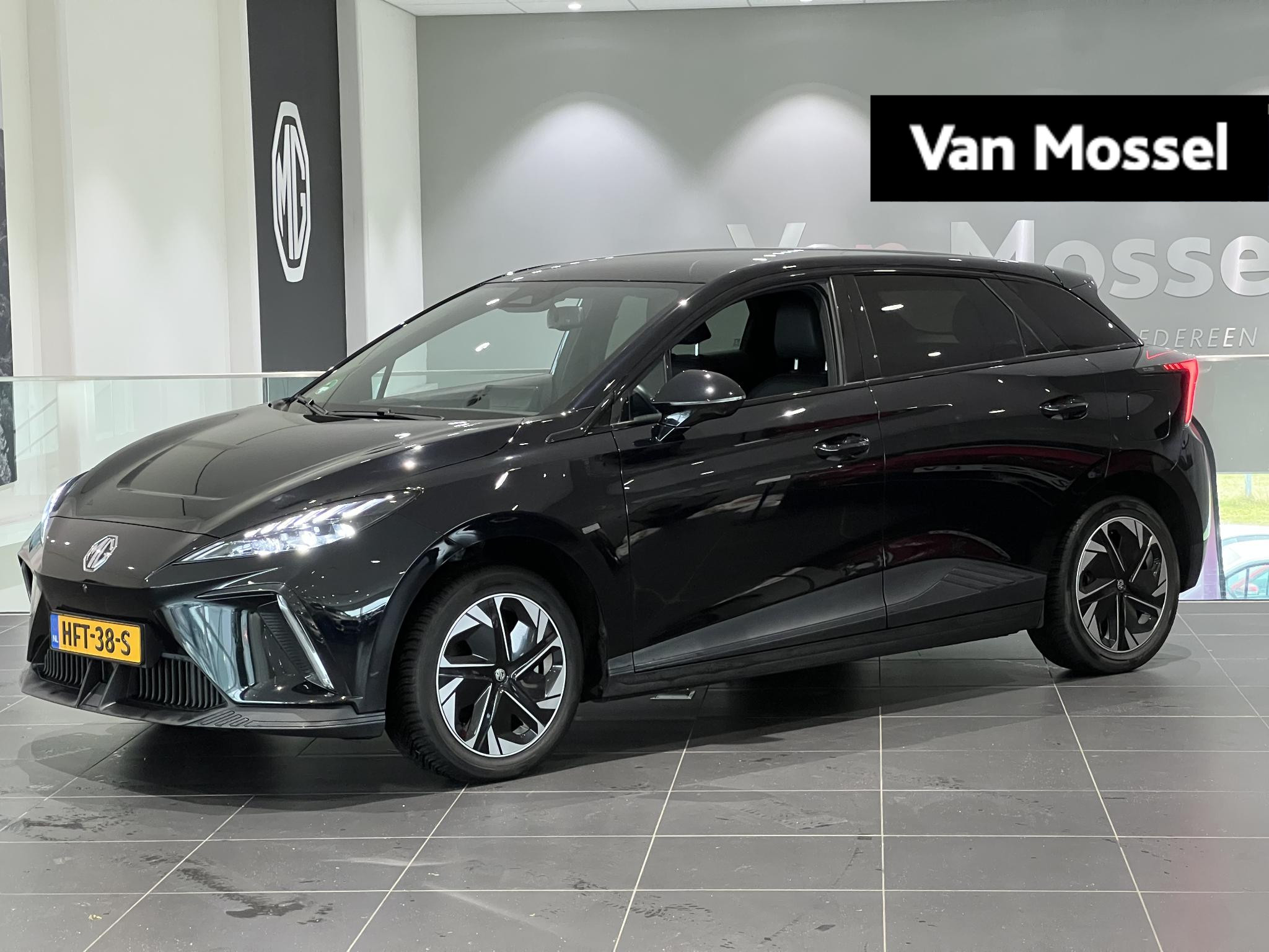 MG MG4 Long Range Luxury 64kWh