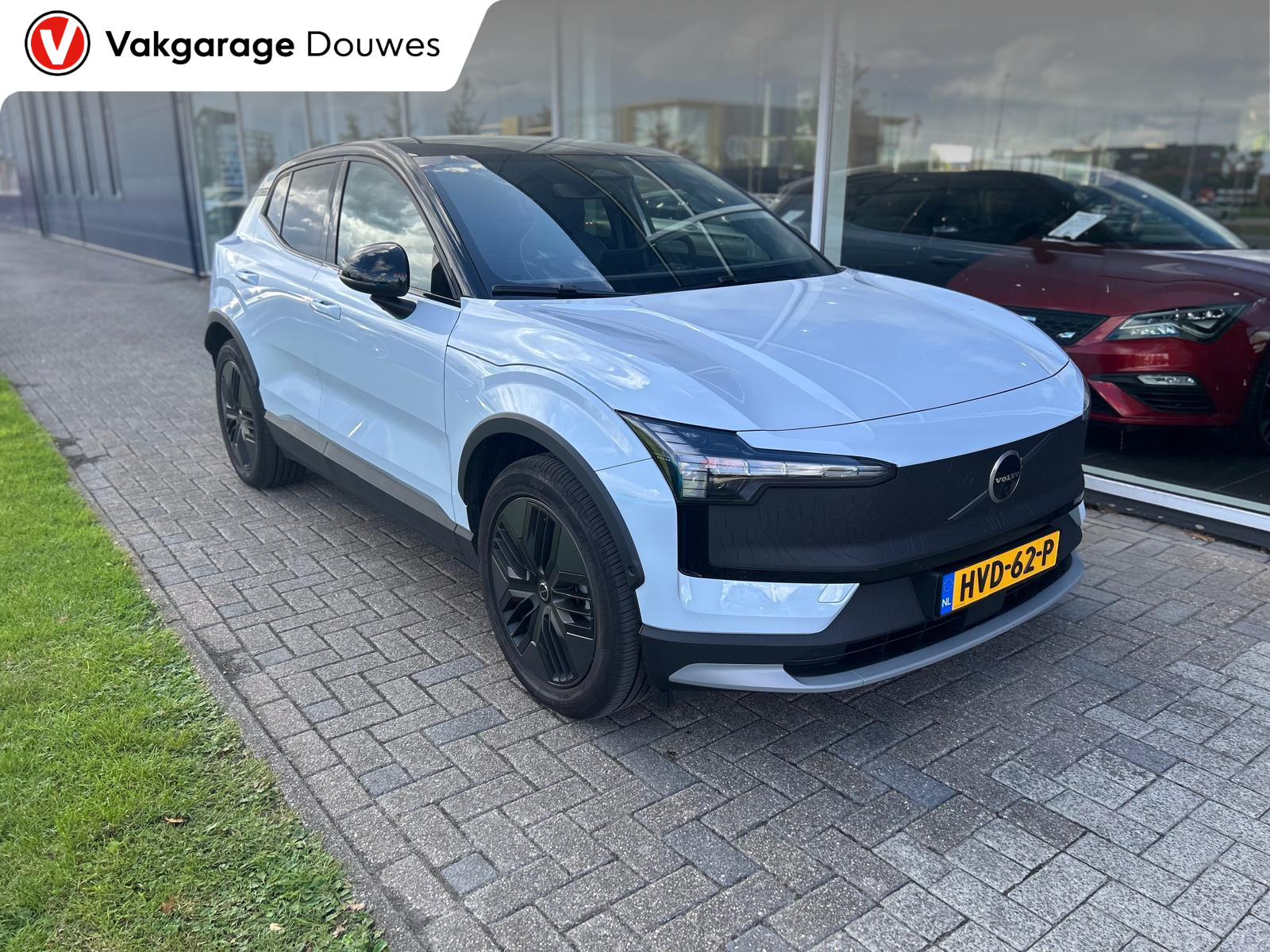 Volvo EX30 Cross Country Twin Motor Performance Ultra 69 kWh