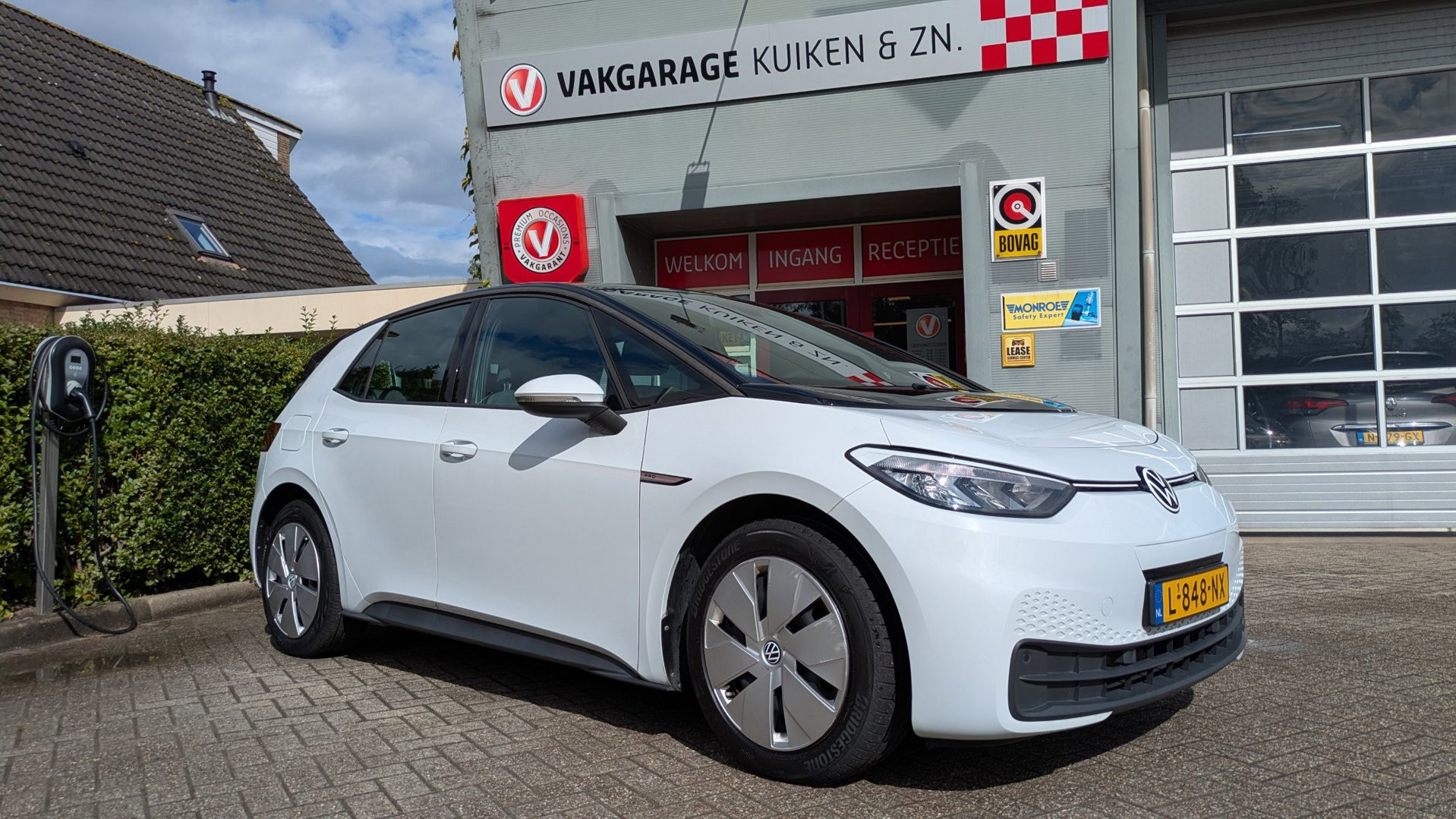Volkswagen ID.3 Life 58 kWh | Keyless | Stuur/stoel verwarming | adapative cruise