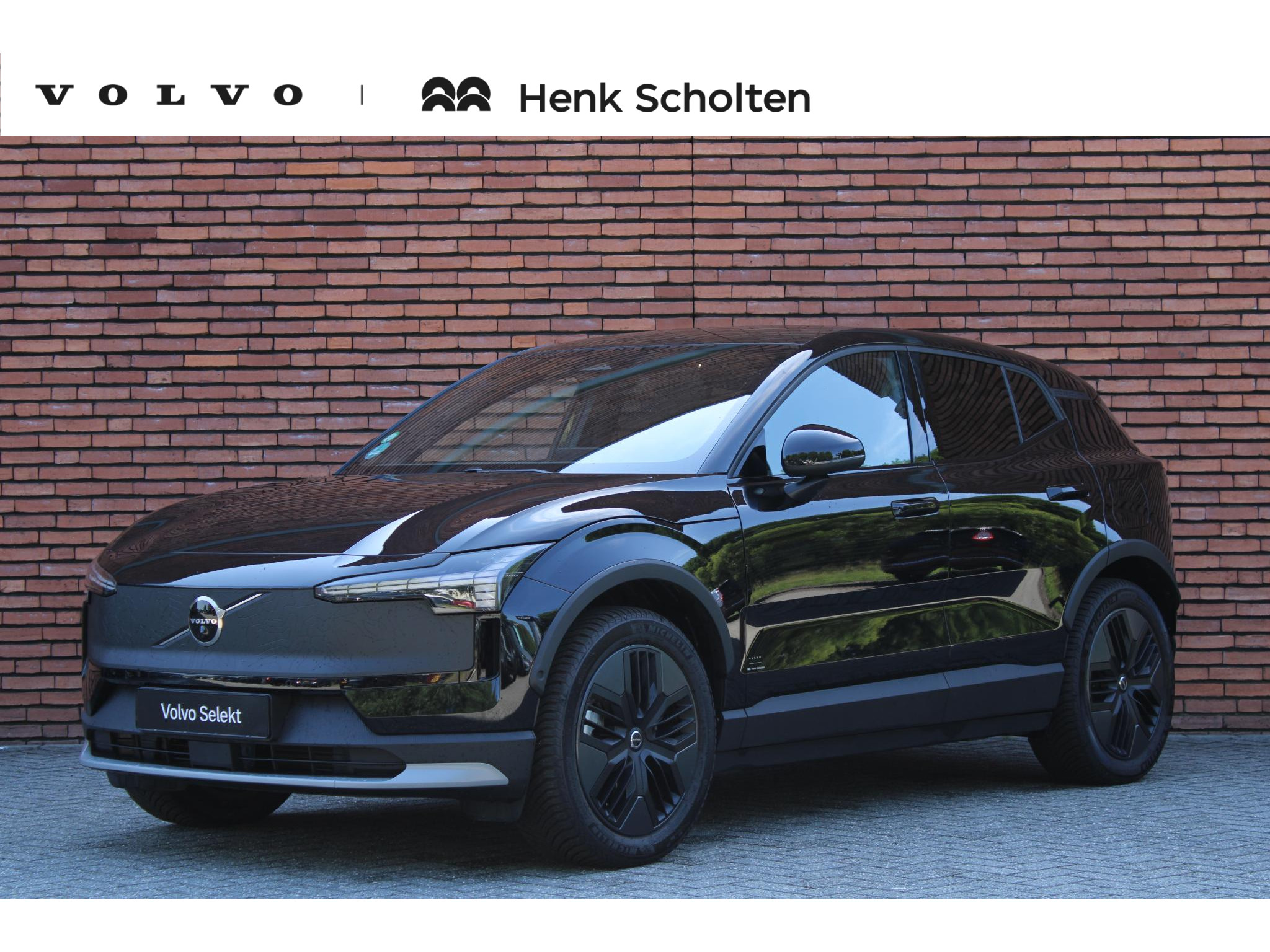 Volvo EX30 Cross Country Twin Motor Performance Ultra 69 kWh |