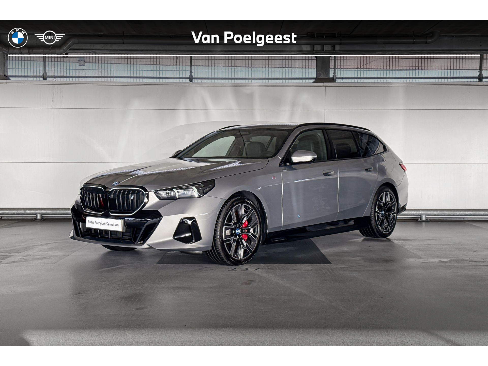 BMW i5 Touring xDrive40 84 kWh