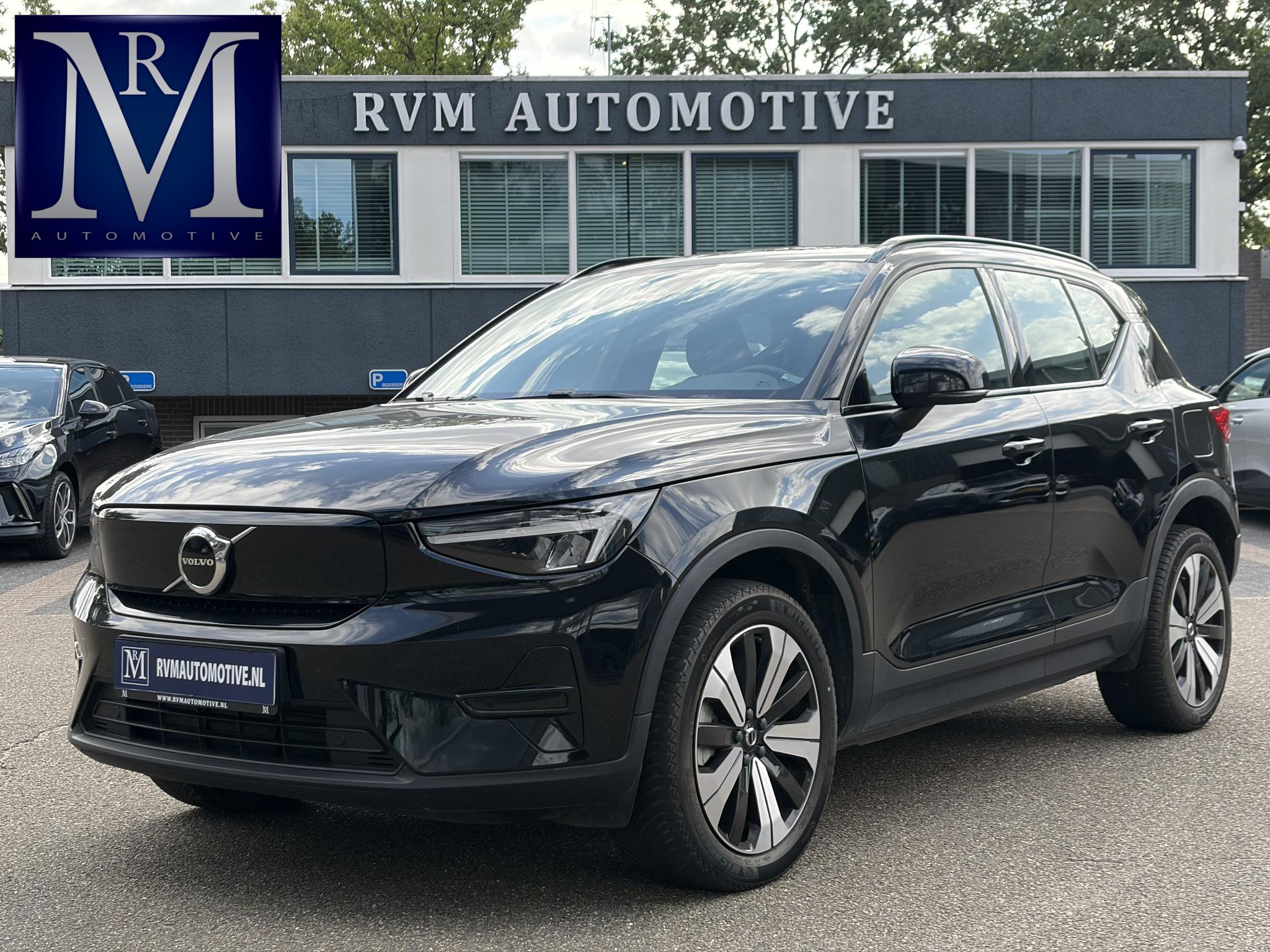 Volvo XC40 Core Recharge