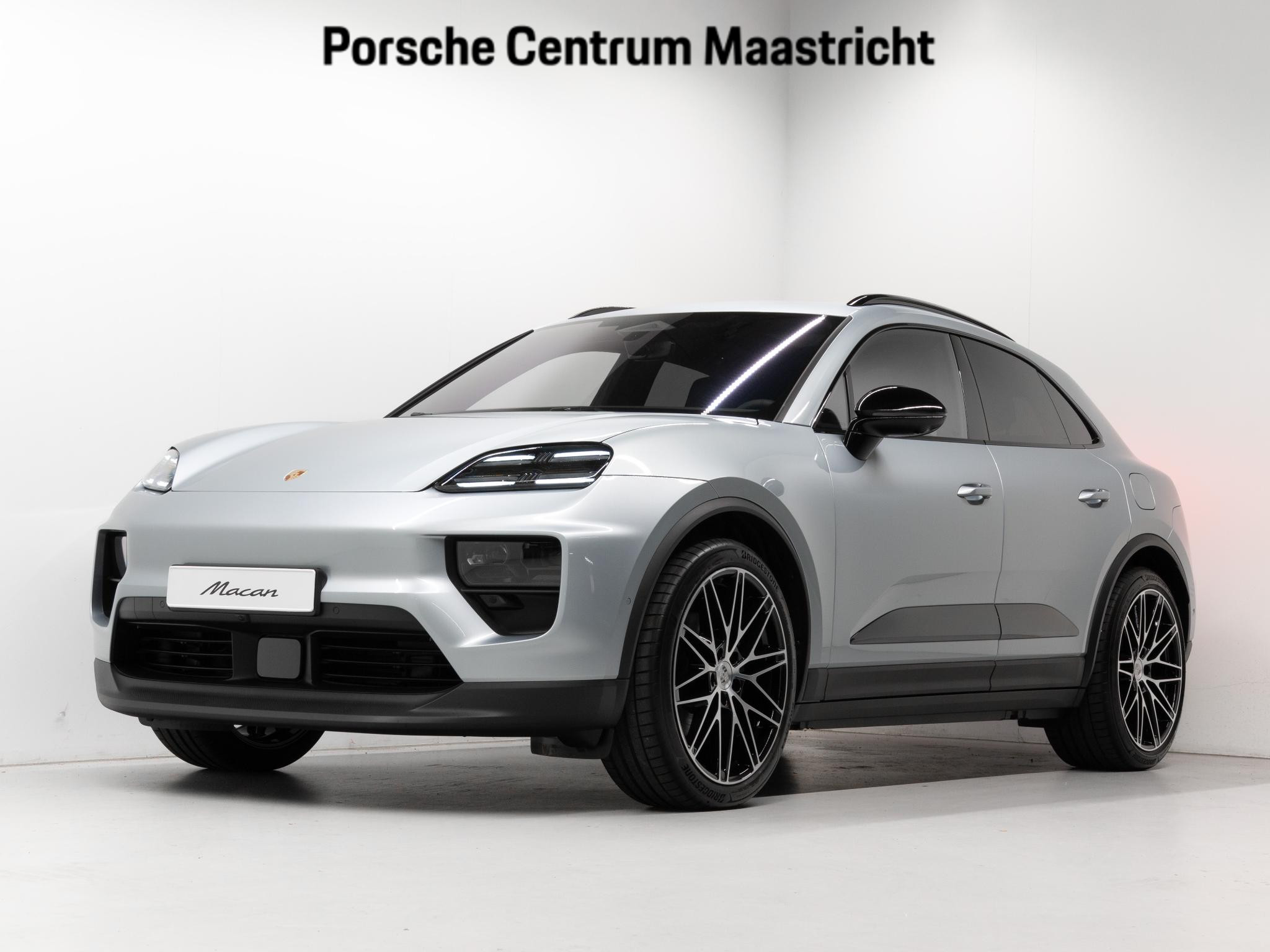 Porsche Macan 4