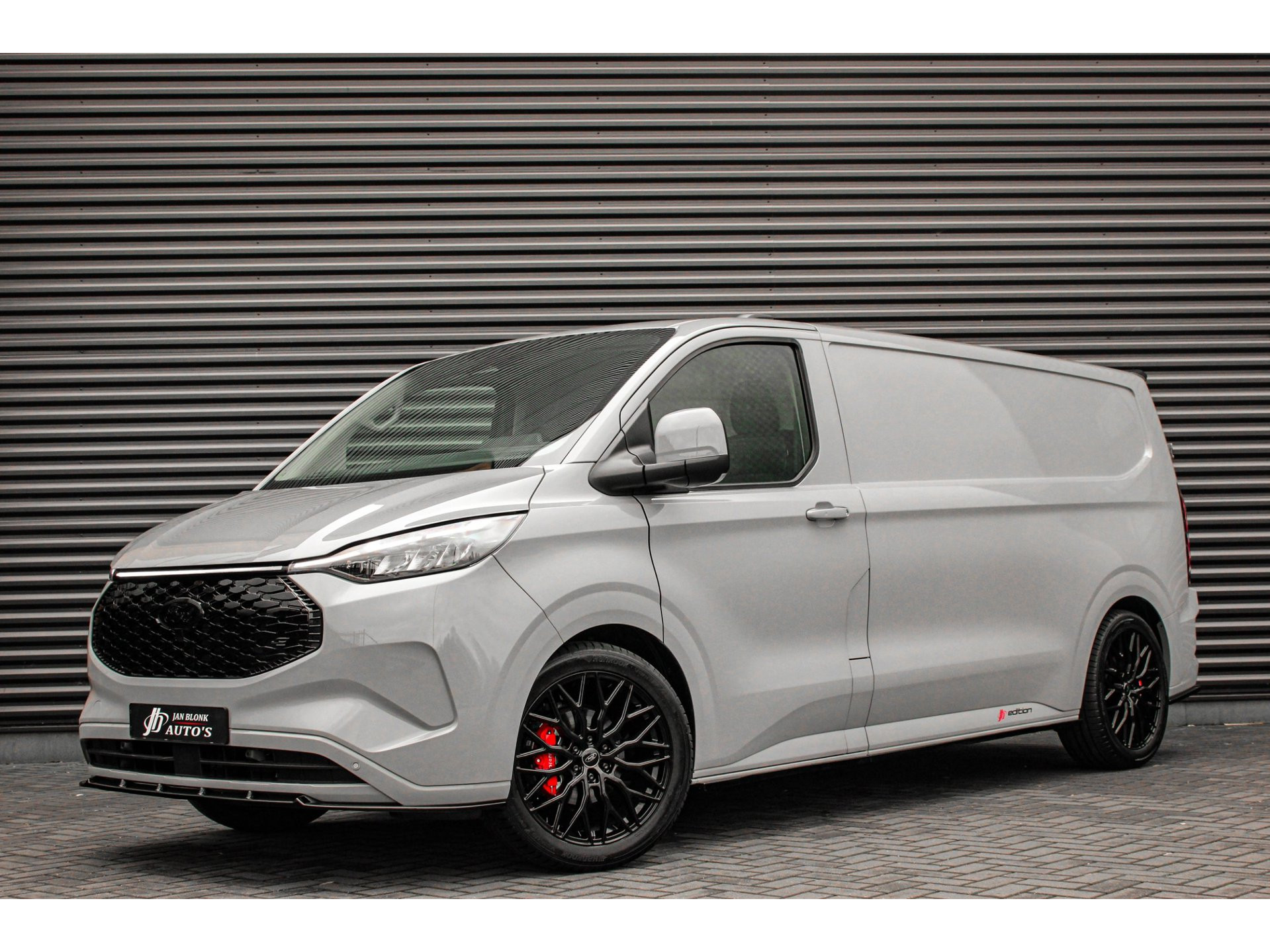 Ford Transit Custom 340 L2H1 Limited 65 kWh 218PK / JB- EDITON / CAMERA / 328KM RANGE / APPLE CARPLAY /DRIVERS- PACK/ FULL OPTIONS