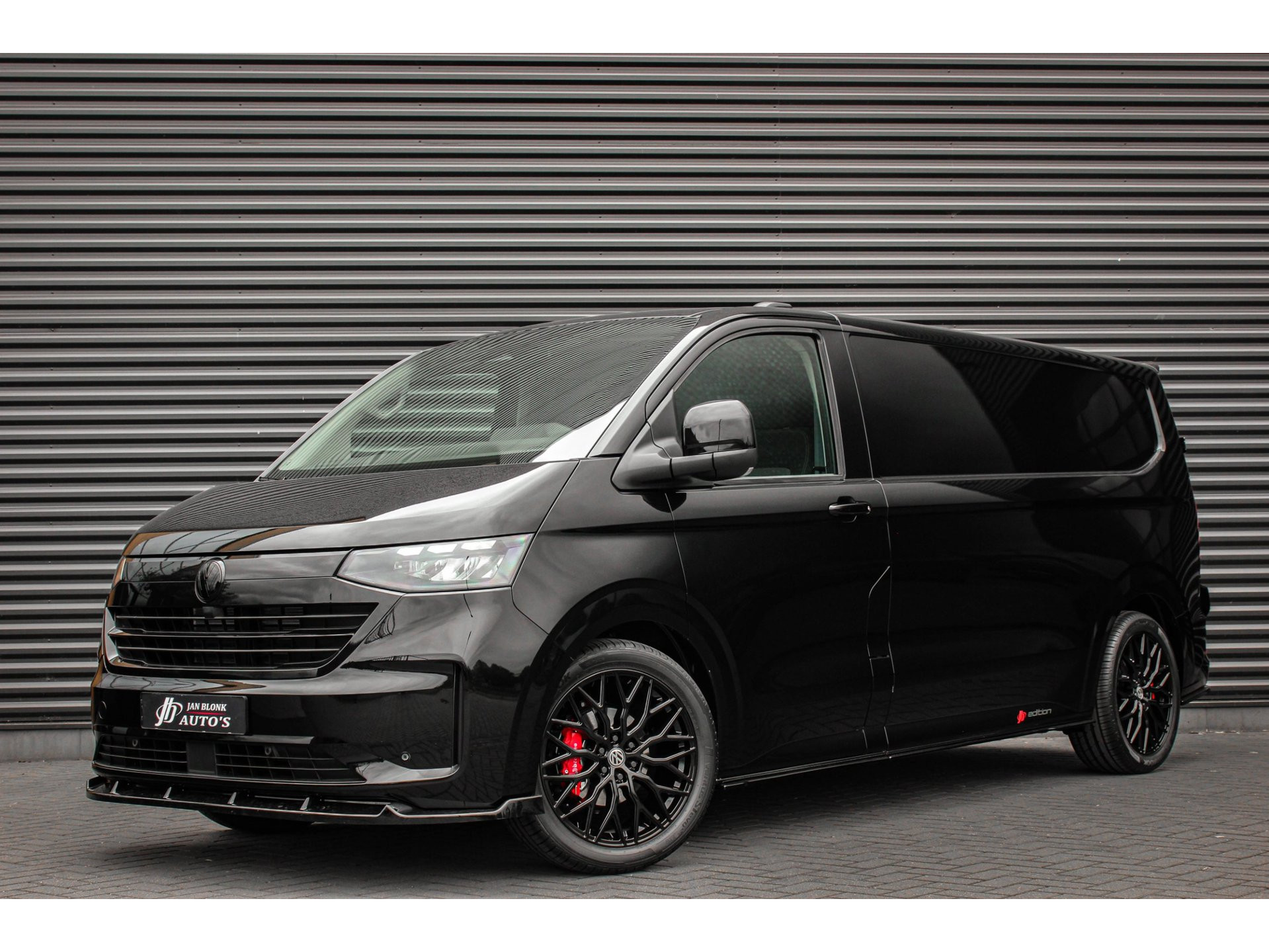 Volkswagen e-Transporter 34 L2H1 64kWh 218PK / JB- EDITON / 325KM WLTP RANGE / APPLE CARPLAY / DRIVERS- PACK / FULL OPTION