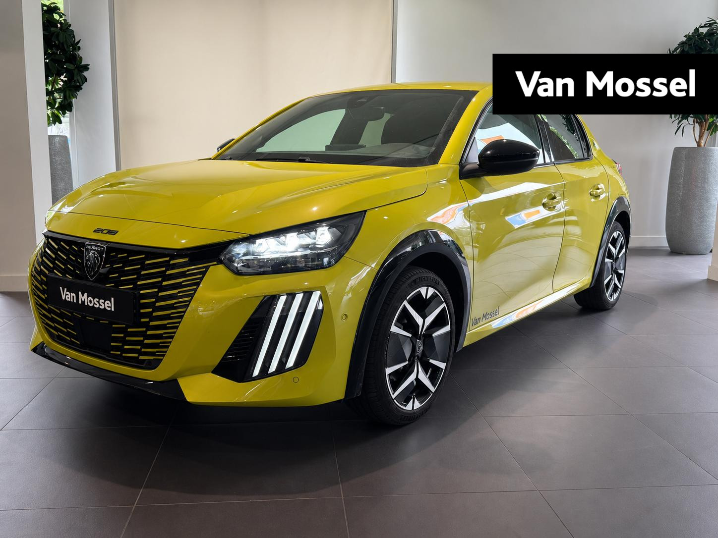 Peugeot e-208 EV GT 51 kWh