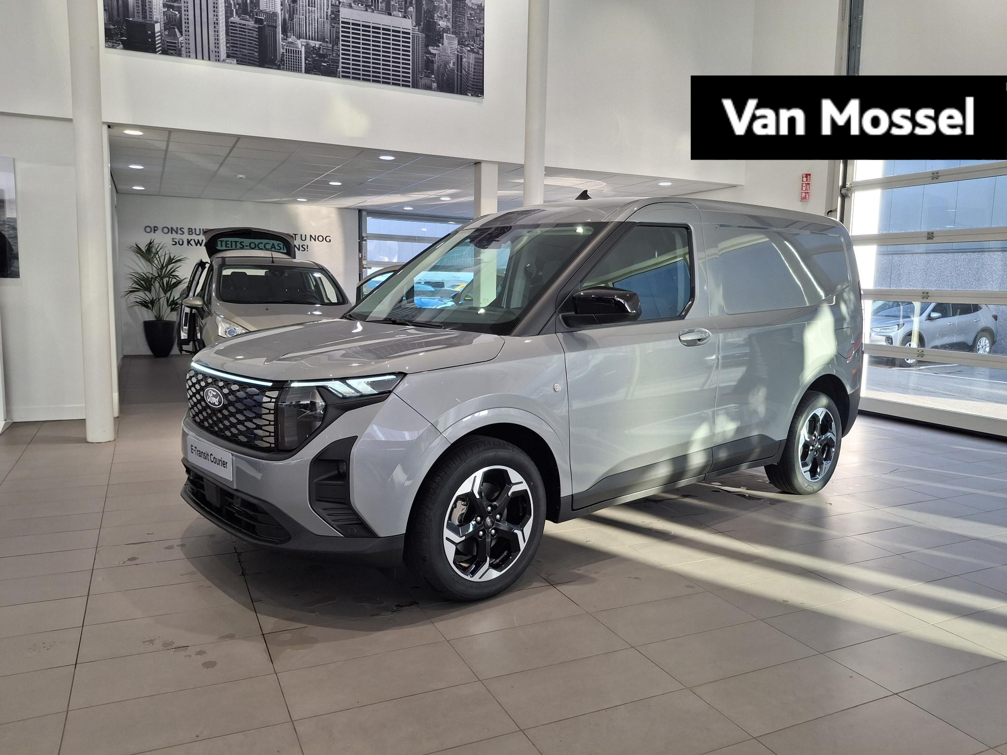 Ford E-Transit Courier Limited 44 kWh