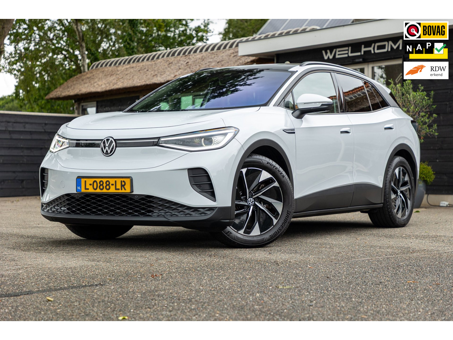 Volkswagen ID.4 Tech 77 kWh Soh 89% I Trekhaak I IQ Light I Panoramadak I Luxe interieur I ergoActive I Adaptive Cruise I BTW