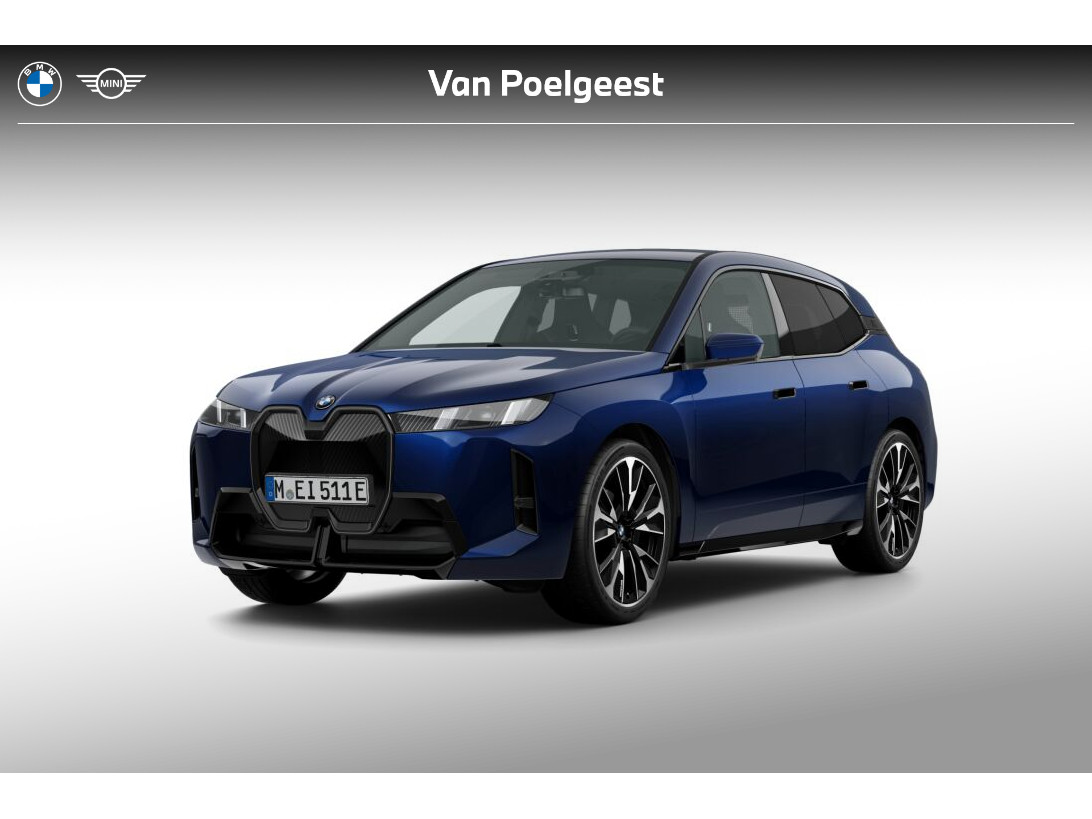 BMW iX xDrive45 101 kWh