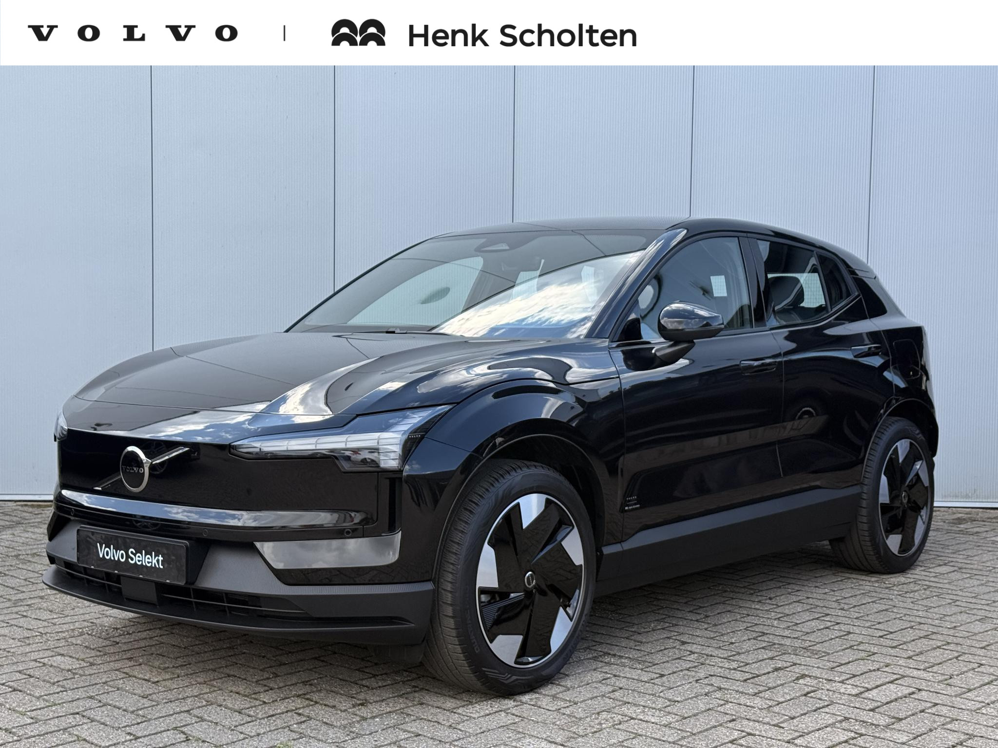 Volvo EX30 Single Motor Extended Range Plus 69 kWh |