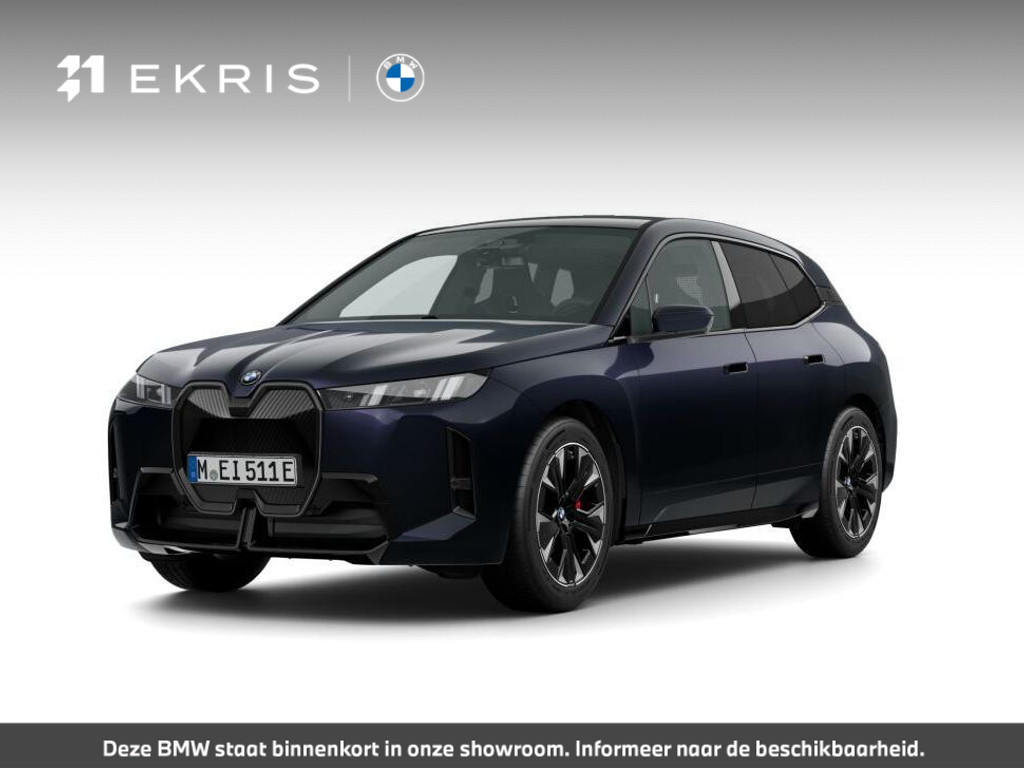 BMW iX xDrive45 101 kWh