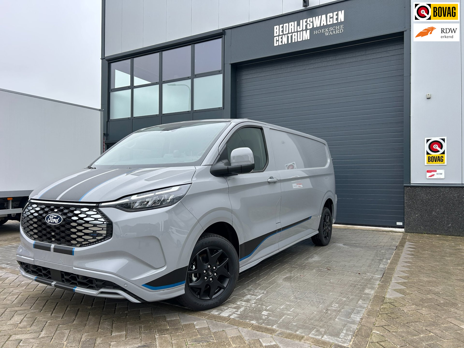 Ford E-Transit Cust. 340 L2H1 Sport 286PK AWD 71 kWh Model 2027 UNIEK